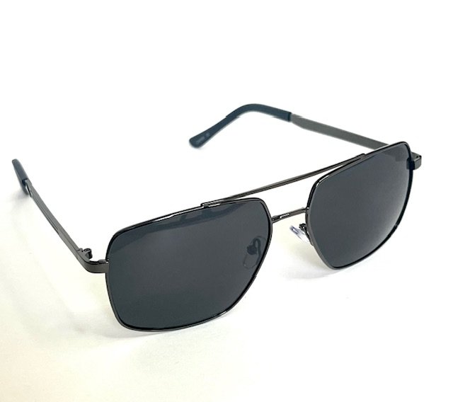 AF Black frame and black lens right.jpg