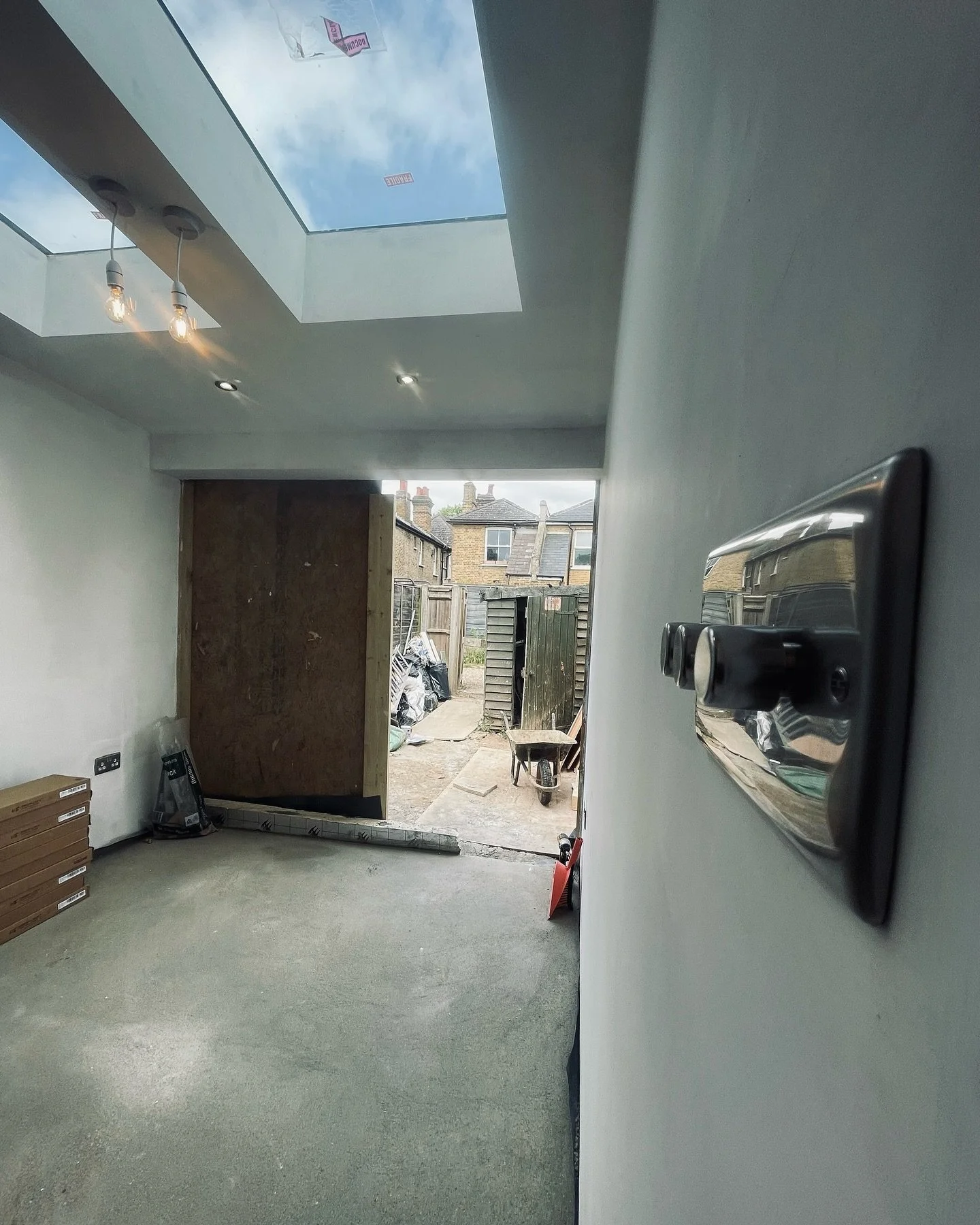 Second Fix finished on this extension for @dorienpalmltd lovely little job to be involved with