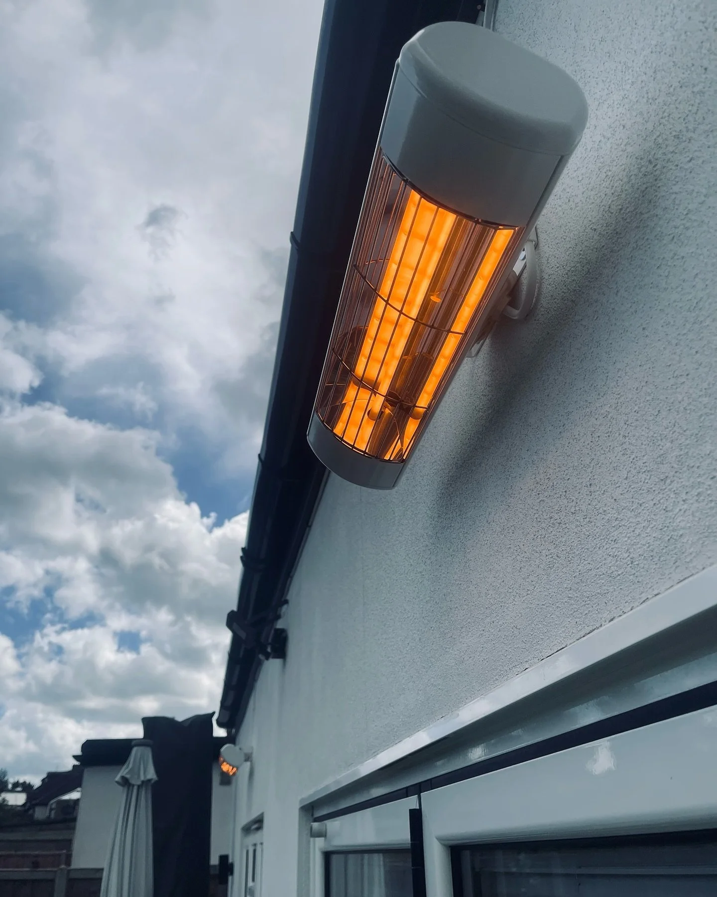 Bank Holiday Monday GRAFT! Managed to get these heaters first and second fixed just before the rain hit! 

When the Sun goes down this summer, you&rsquo;ll still be warm in the evenings&hellip;

Using Quinetic switch and drivers saves an amazing amou