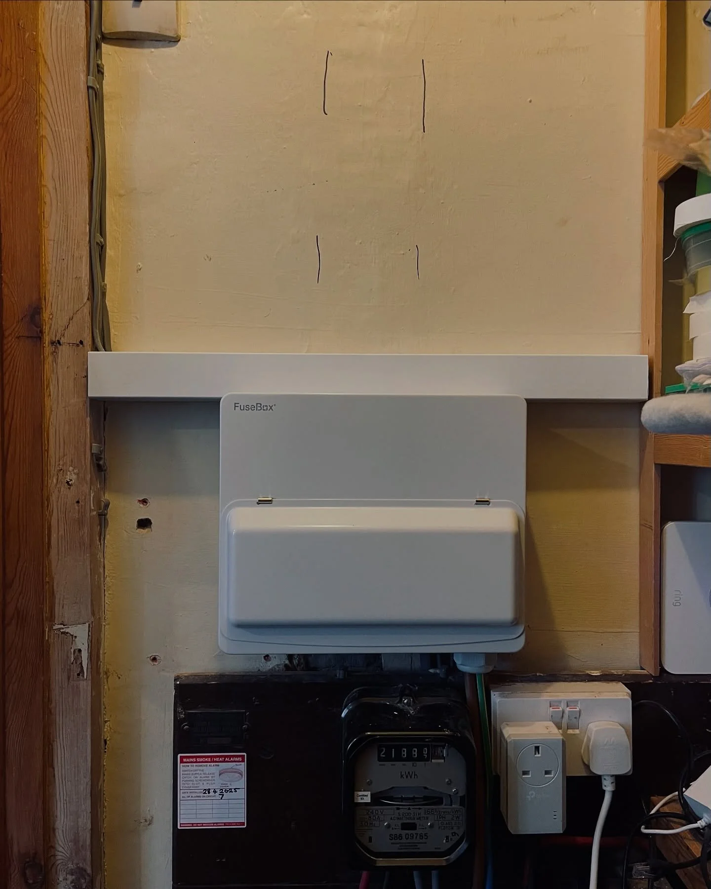 Fuse board upgrade using @cpfusebox, client wanted both separate boards combined into one. 
Taking out the outdated old board for an updated version with RCBO&rsquo;s and SPD. 

#fusebox #electrician #surreyelectrician #epsomelectricians #epsom #surr