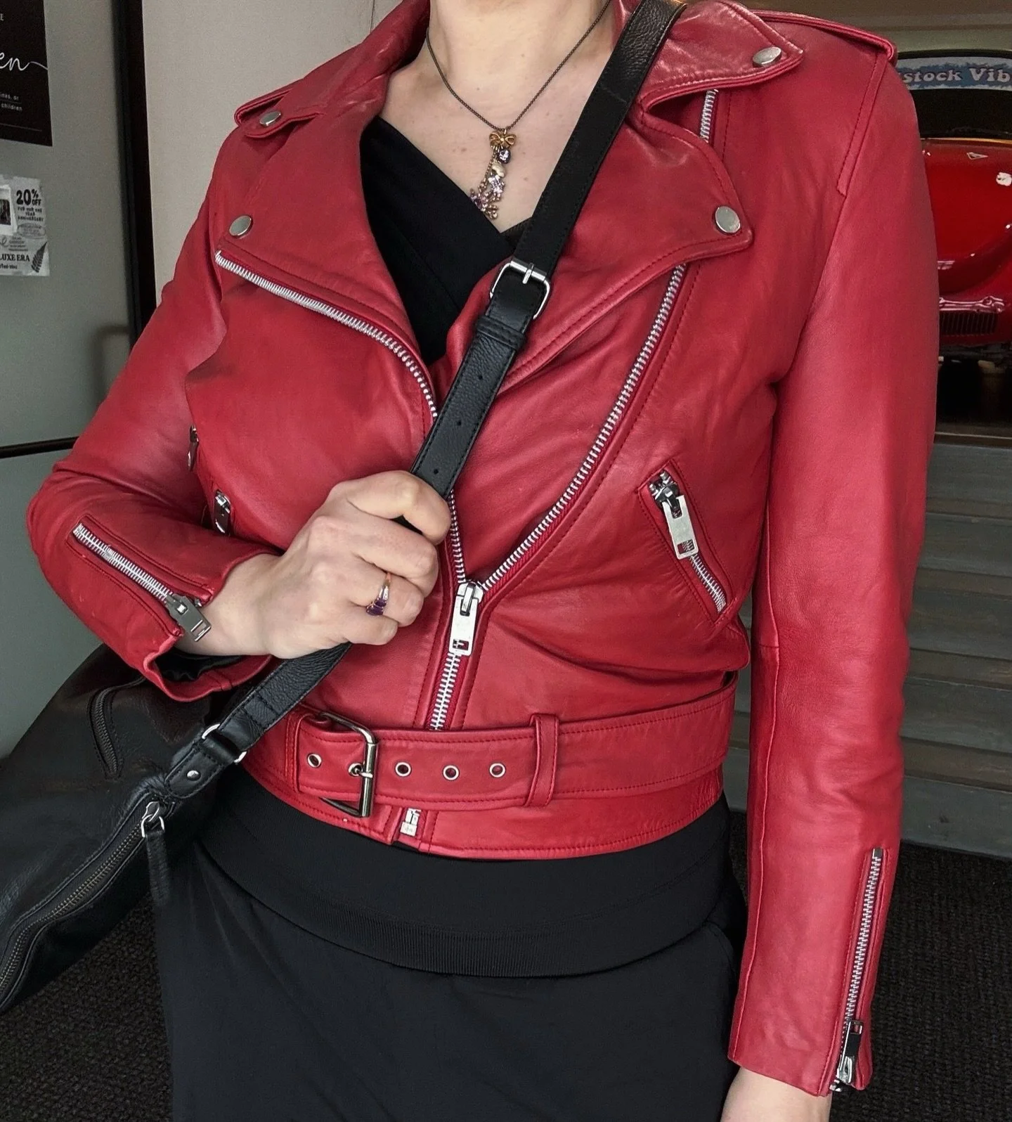 Shop #TheLuxeEra 💋🧥 How fabulous is this red jacket?!