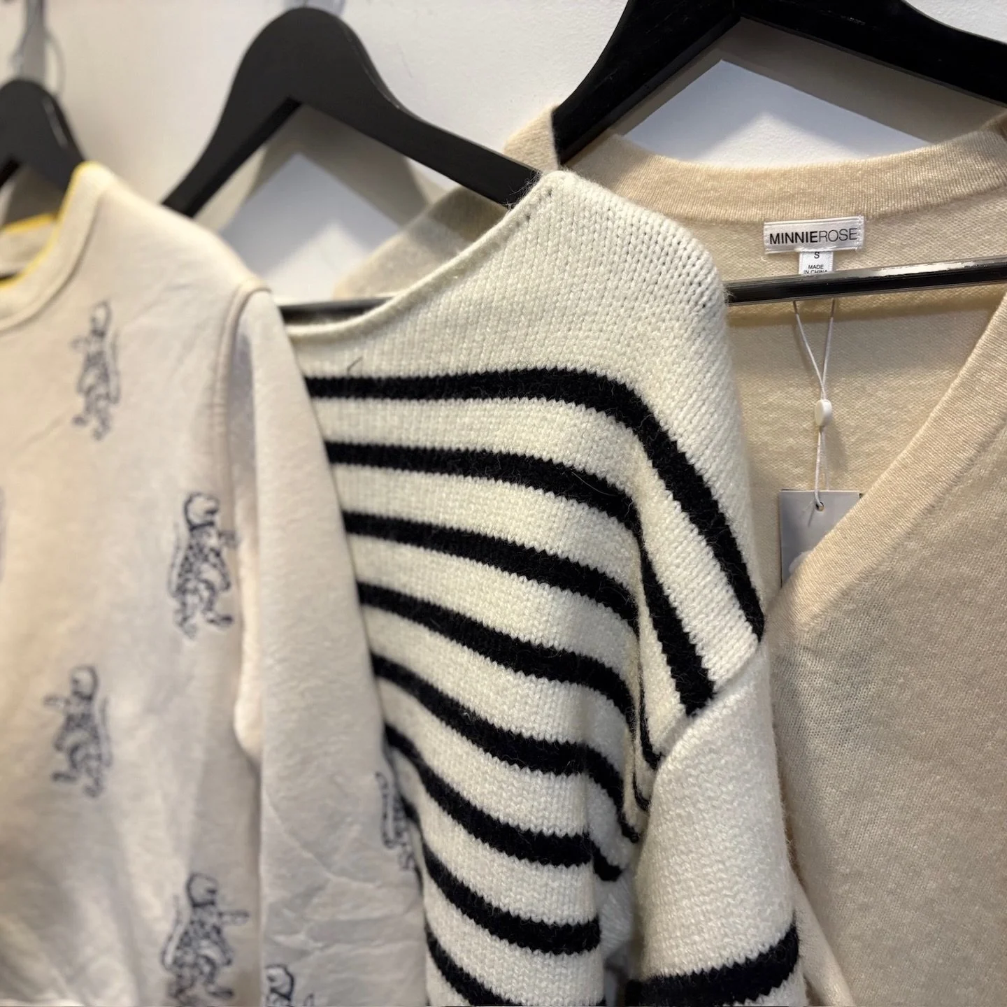 Come shop ⛄️ Open 10-6!