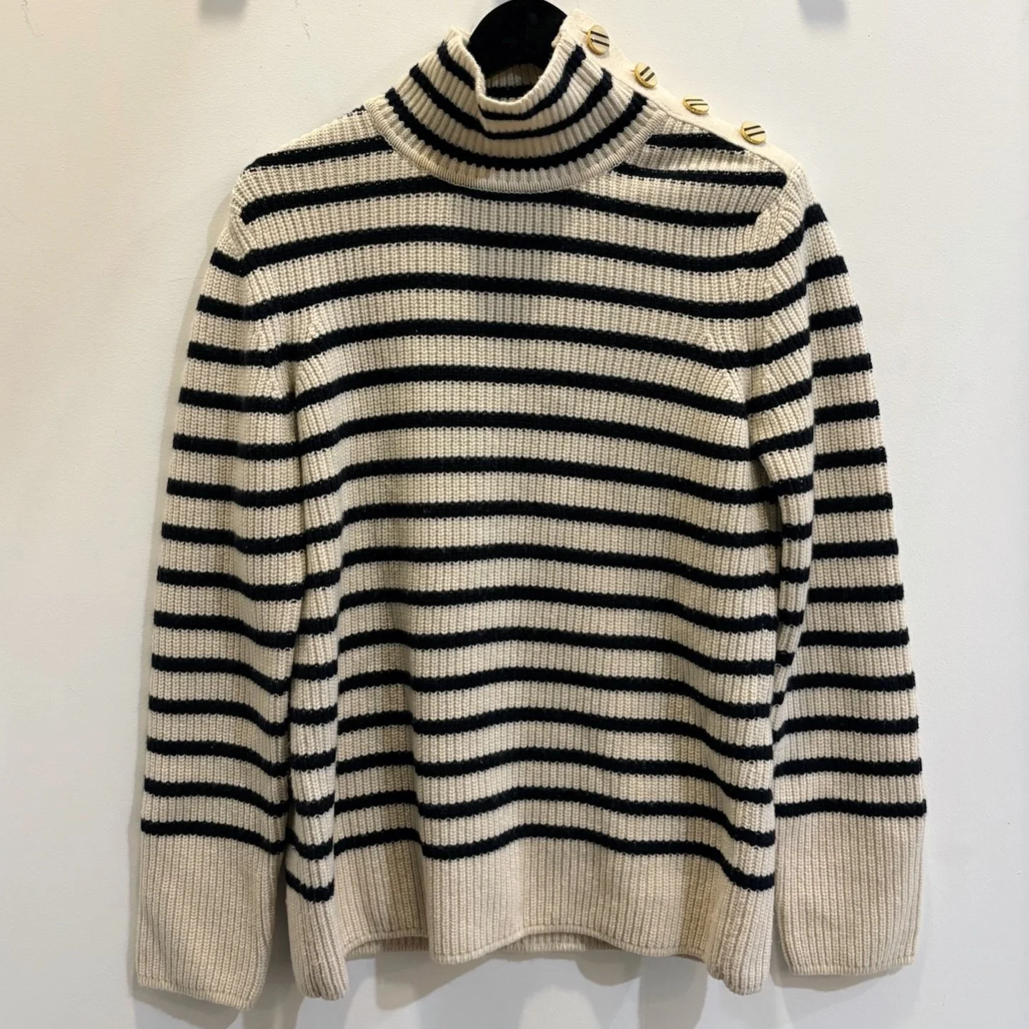 Shop #TheLuxeEra ⛄️