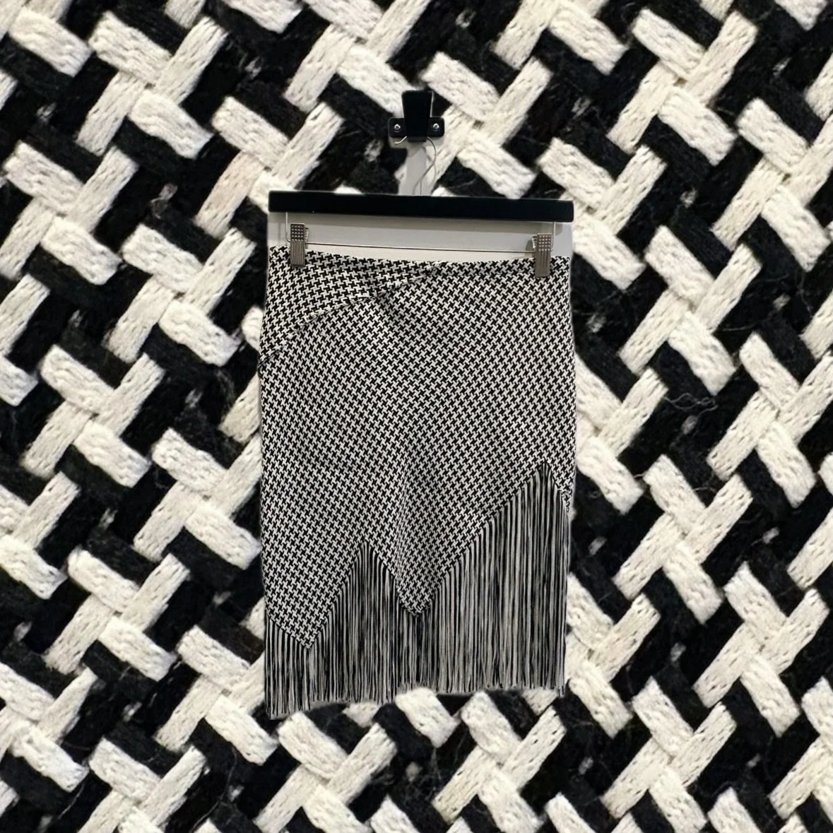 Shop #TheLuxeEra ❤️