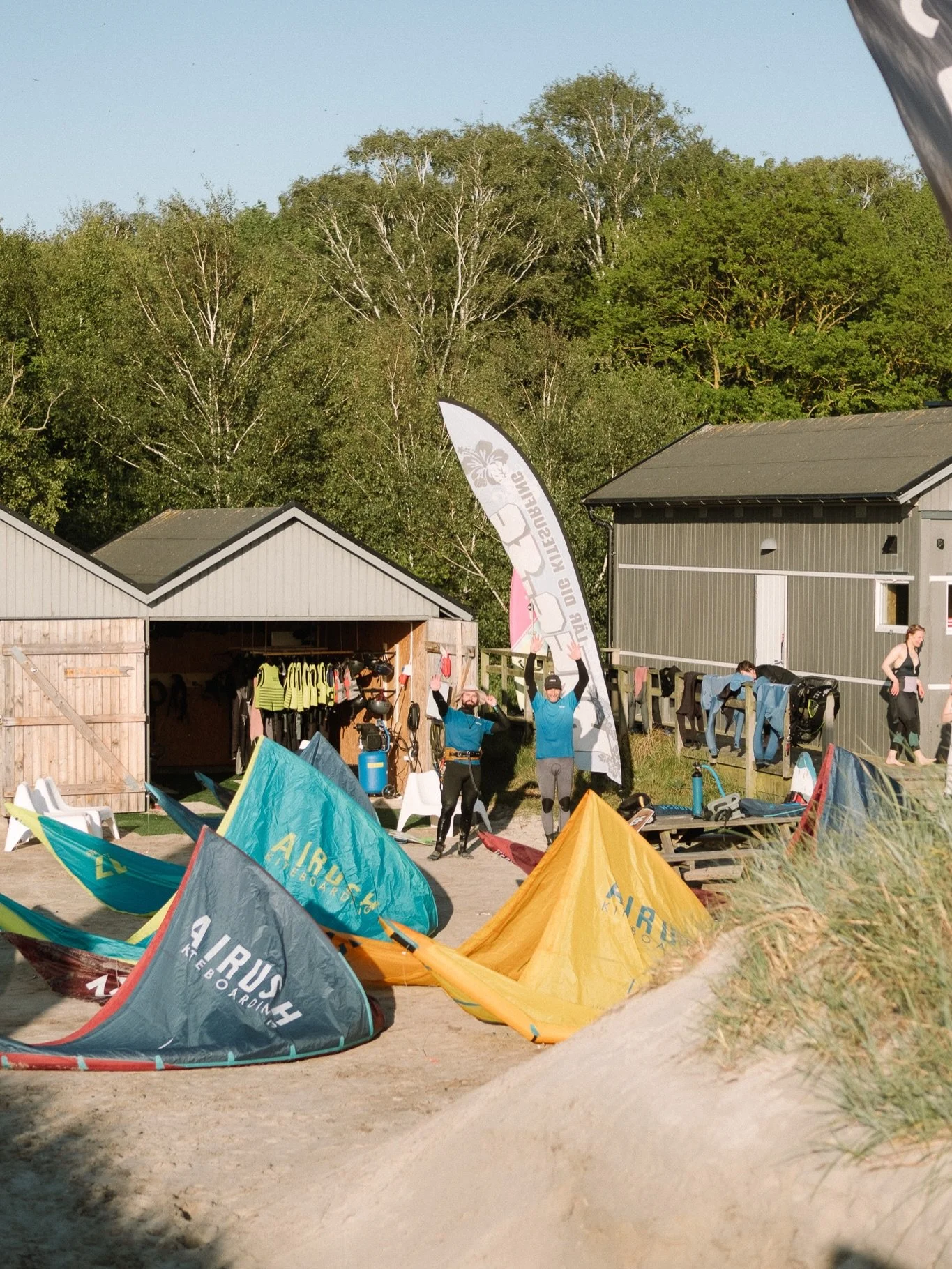 Signs of a goooood day full of lessons! Want to learn how to kitesurf this summer? Send us a DM or email 🪁