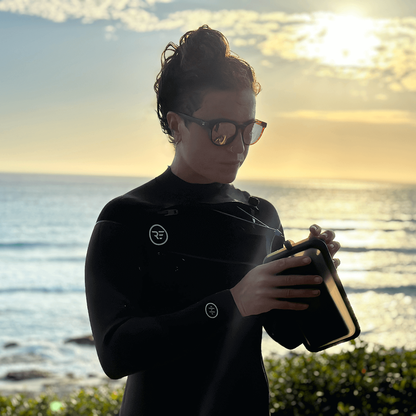 Malu - a 100% silicone waterproof valuables pouch