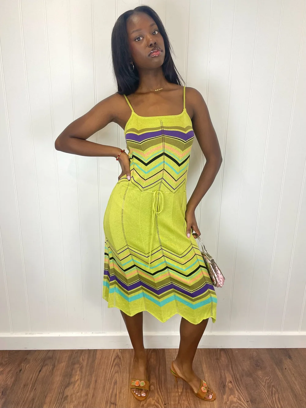 Green chevron knit zigzag hem midi dress (S) — Love at First