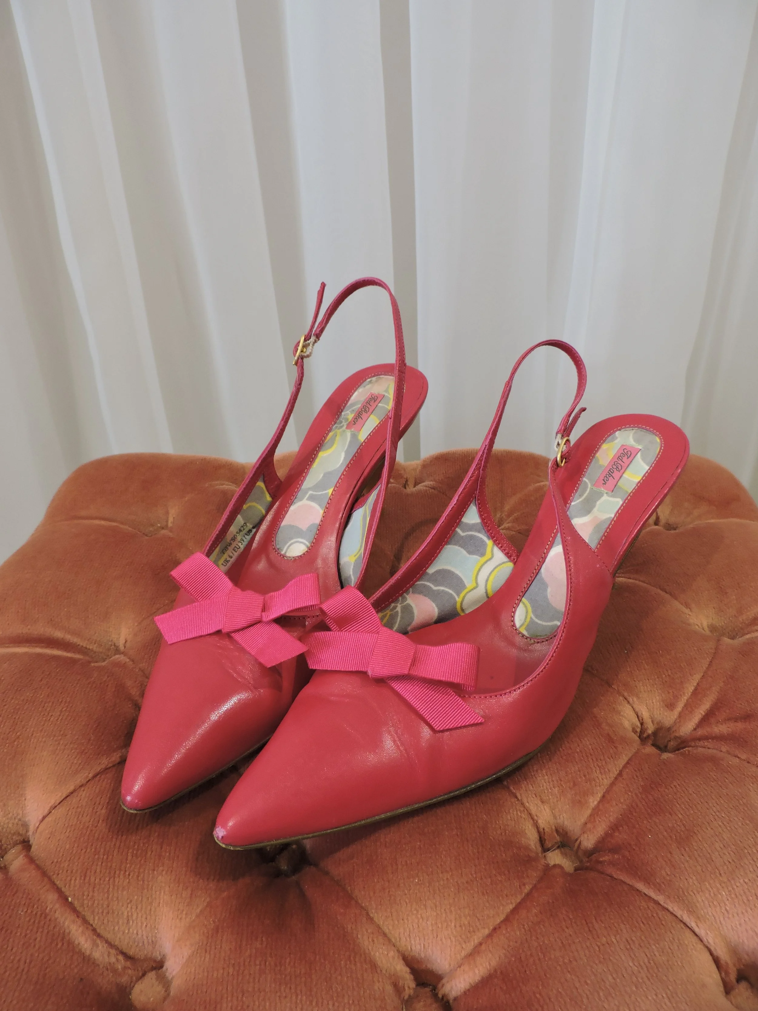 Ted Baker Early 2000s hot pink leather kitten heels