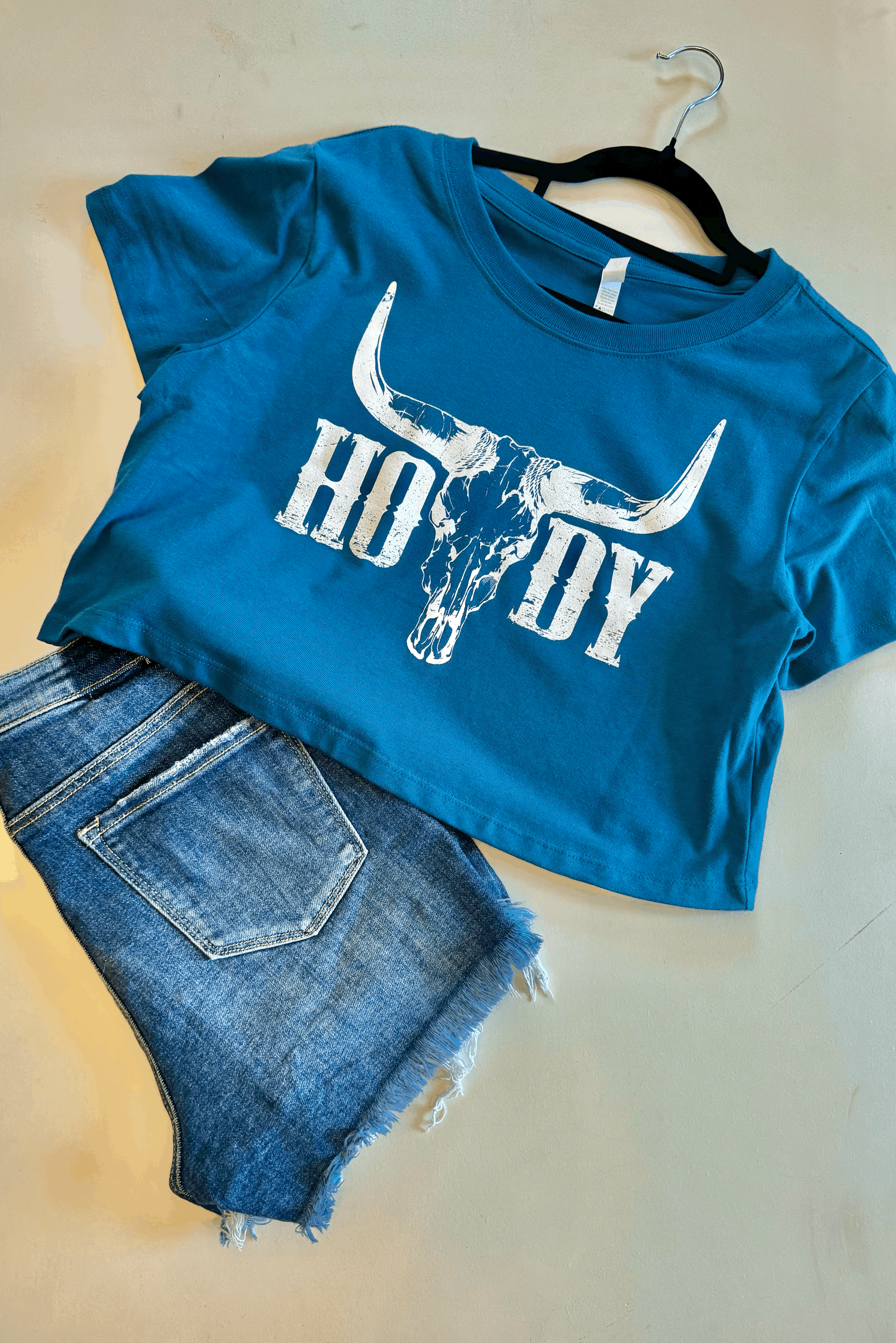 Howdy Graphic Tee
