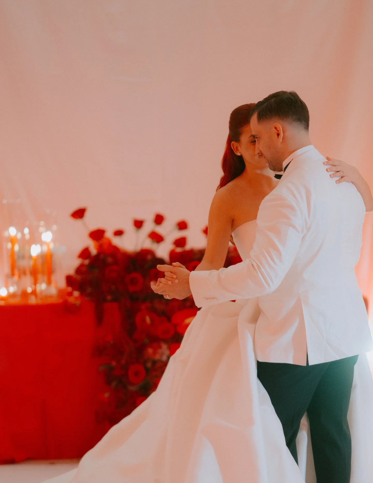 The first dance as The Fernandezes.🤍

Red roses, candlelight, and a white dance floor at Gran Paraiso Gardens- every detail designed to hold the weight of this moment. Karen &amp; Emmanuel's wedding was nothing short of cinematic.

Planner @stephani