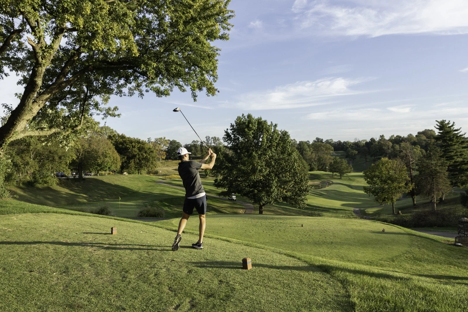 Devou Park in Covington offers excellent leisure facilities, including an 18-hole golf course and world-class bike trails. 