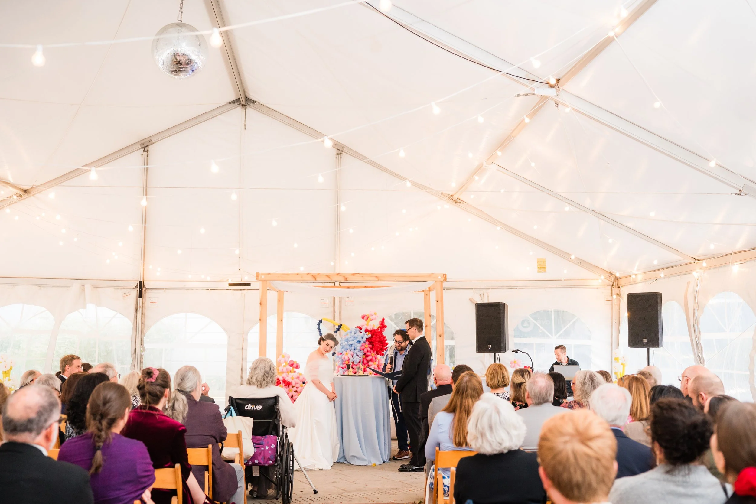 Photo: Lobando Images / Venue: Cira Green