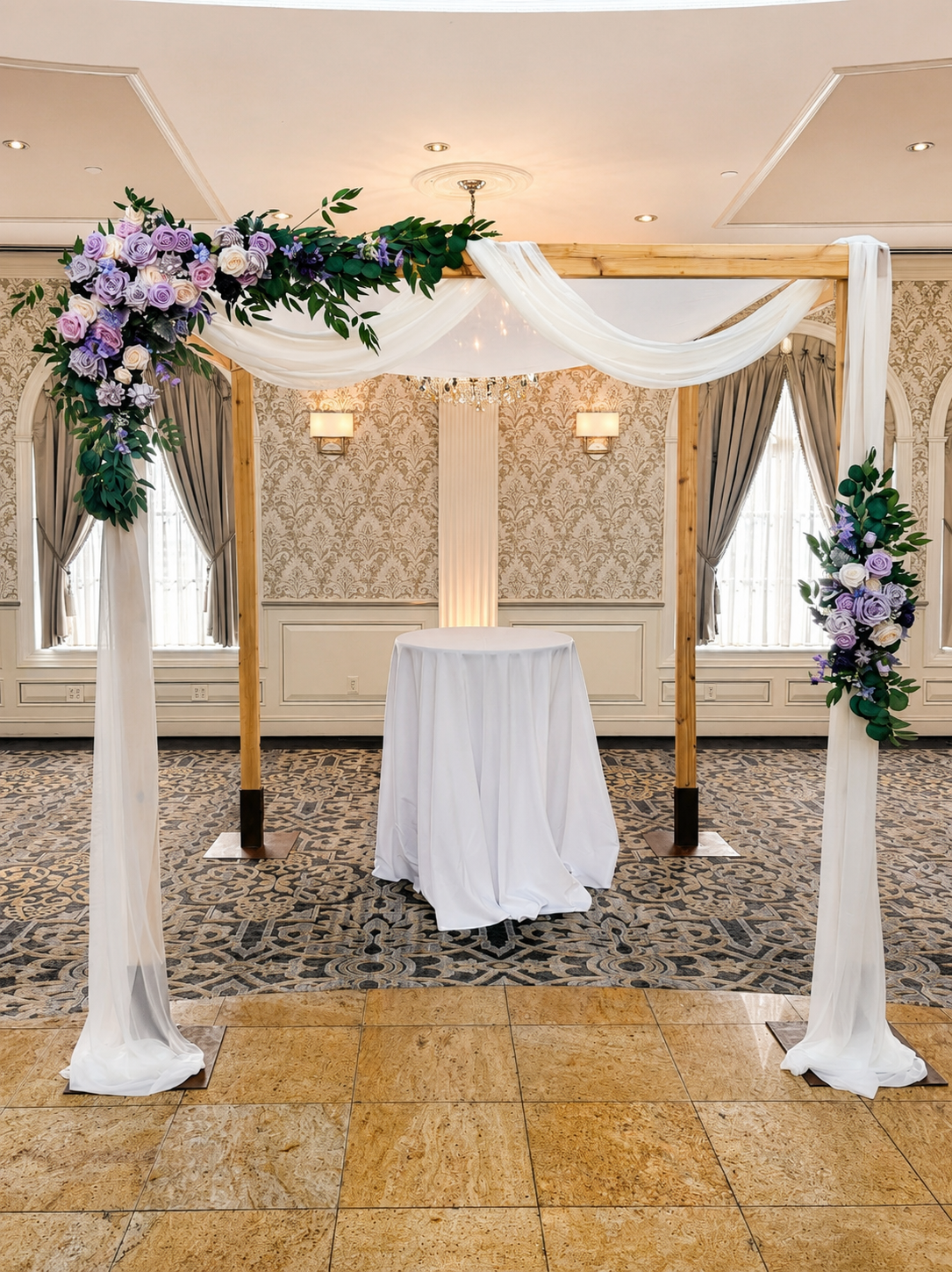 Photo: Mr. & Mrs. Chuppah / Florals: Ling's Moment / Venue: The Merion 