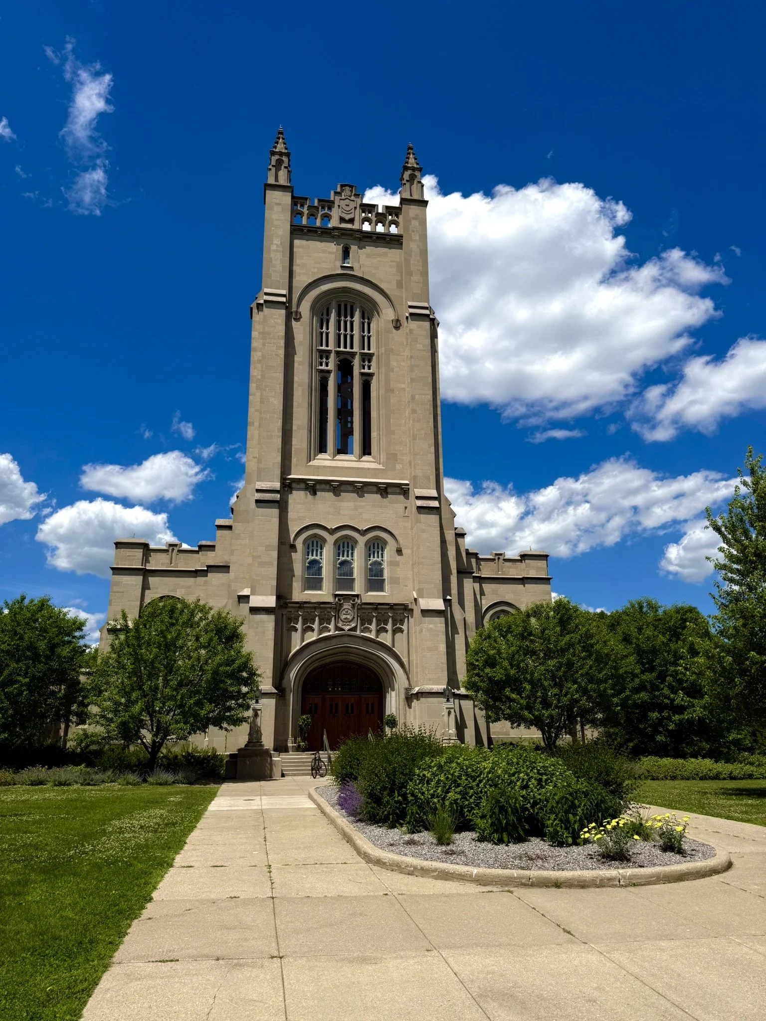 Senior-in-Home-Care-Carleton-College-3-Northfield-MN-local.JPEG