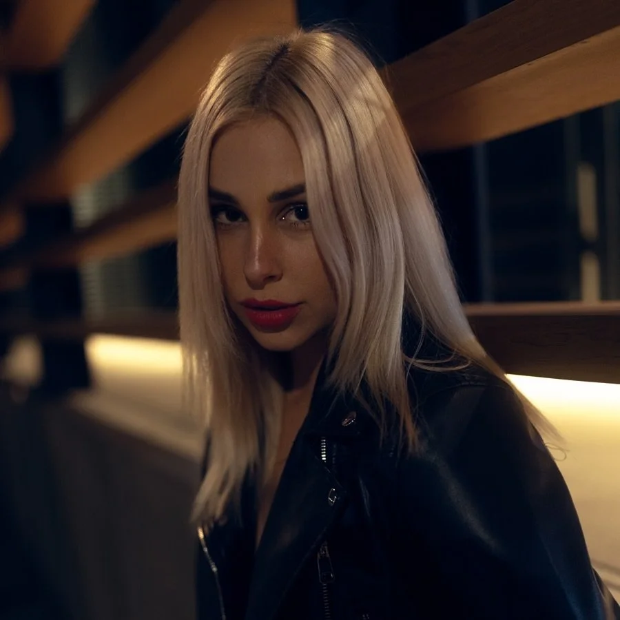 Night shootings 📷 with @lucianovakovaa 
#nightphotography #portraitcentral #sonyczsk #sonyalpha