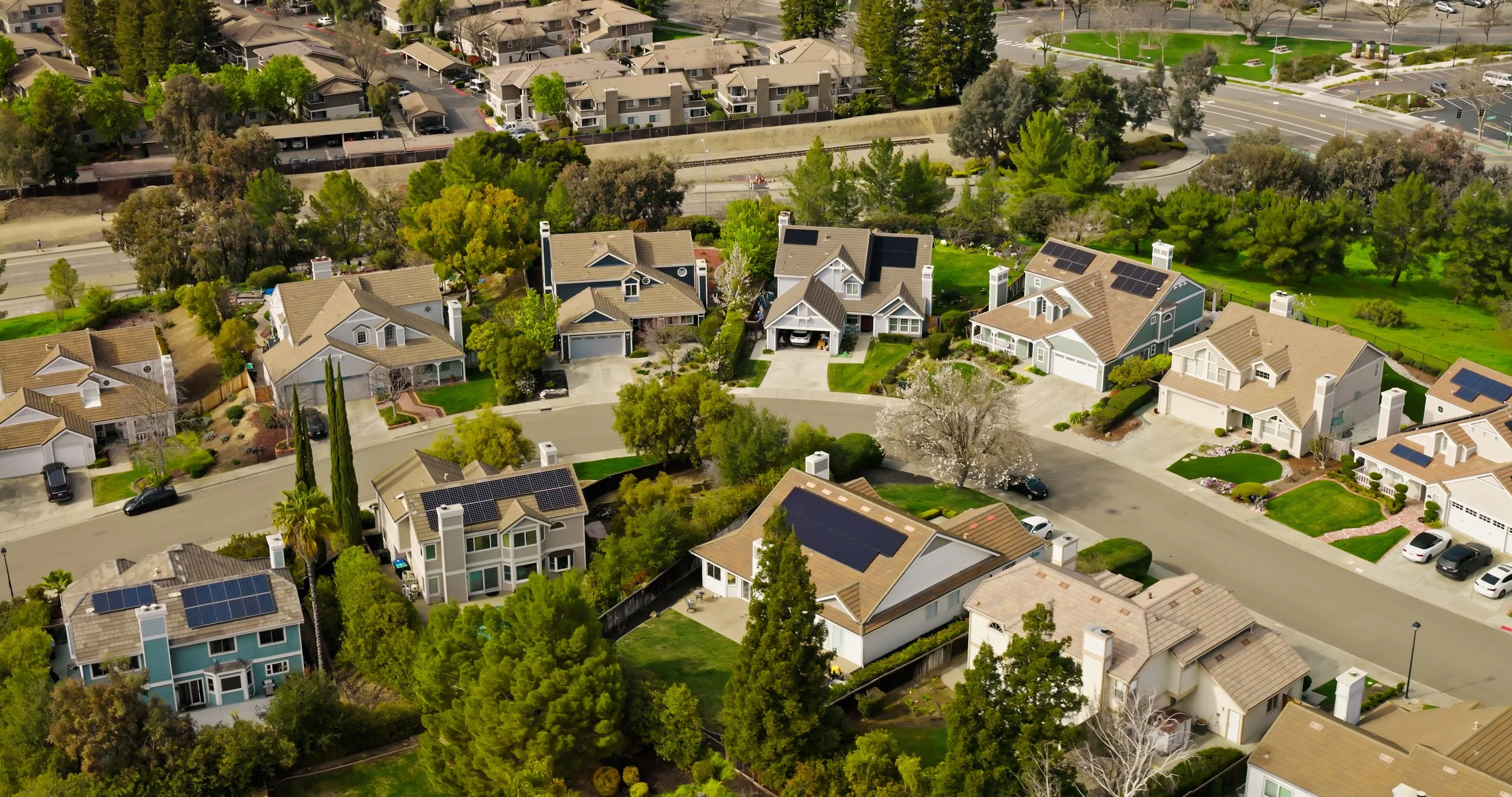 Arial image of a neighborhood in Pleasanton, CA