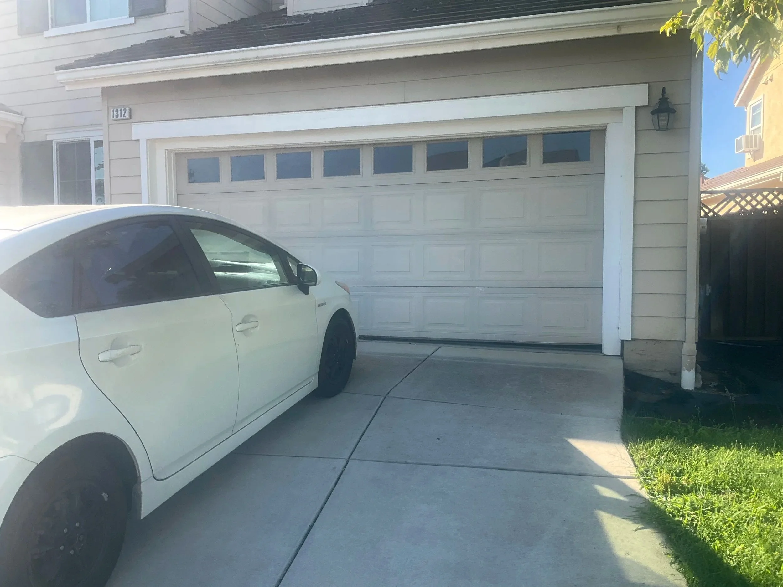 R&S Concord services garage door in Brentwood, CA