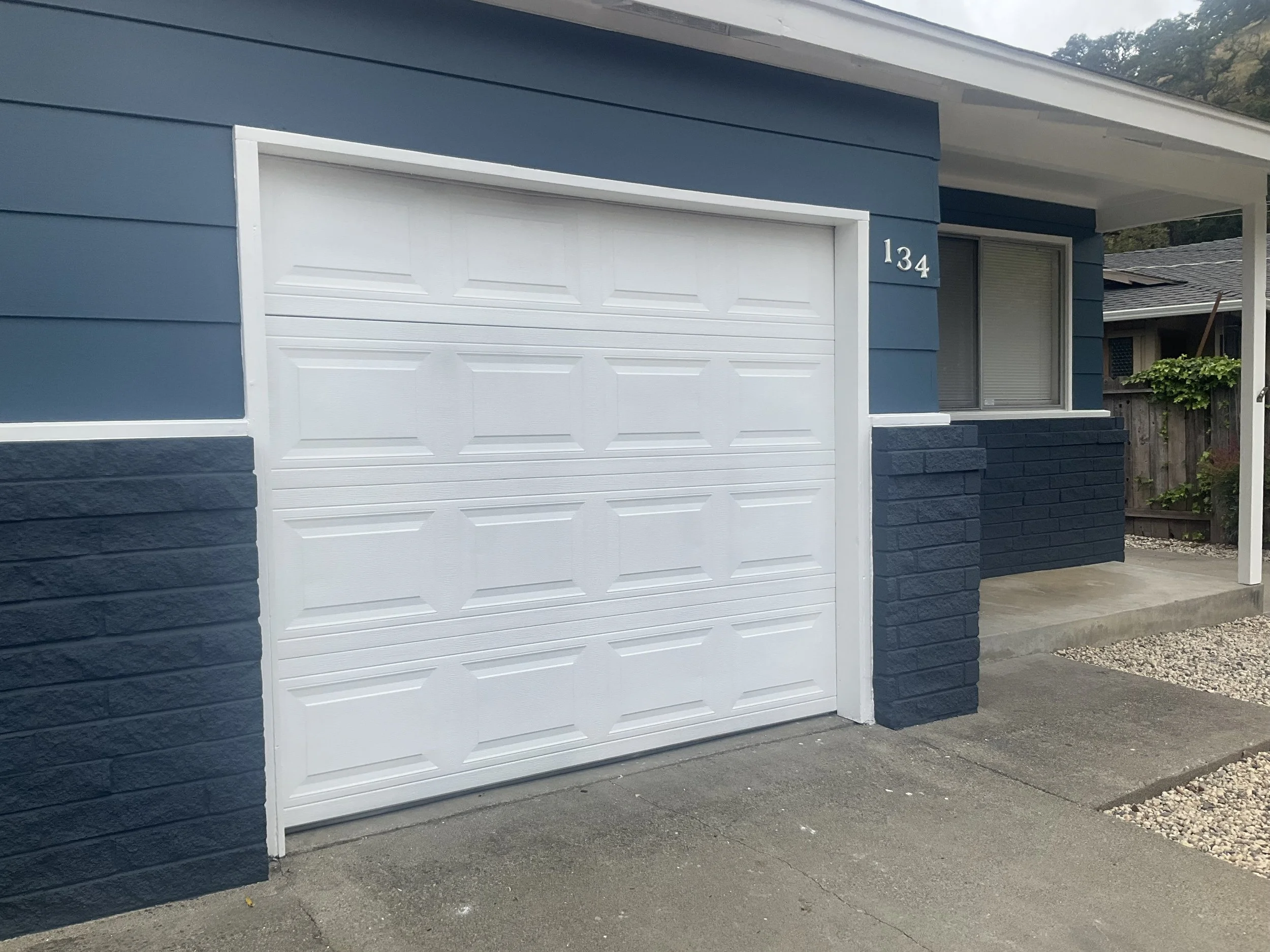 Troubleshooting garage door not opening at home in Martinez, CA