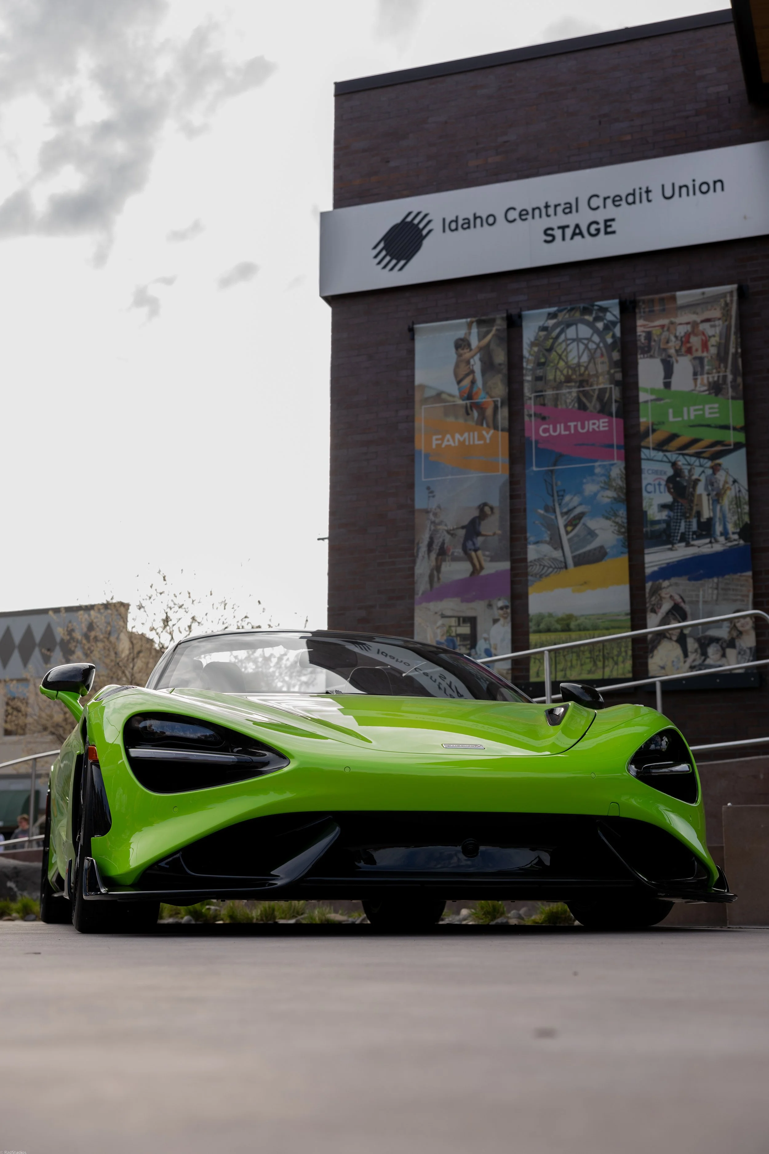 radstudiosphotography-auto.captures-73.jpg