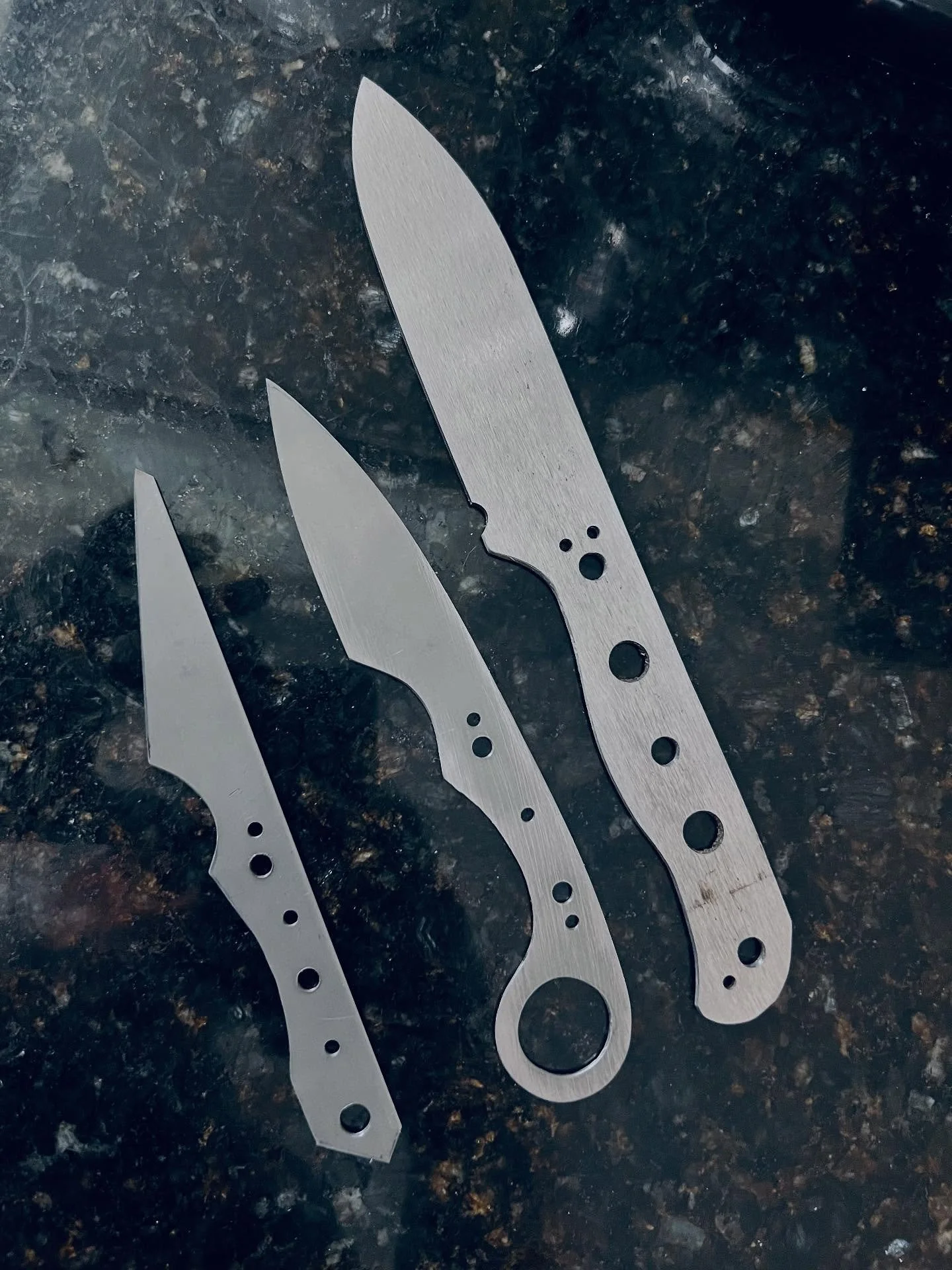 New prototypes from left to right: Kiridashi EDC, neck knife, bushcraft knife. Which one would you pick?