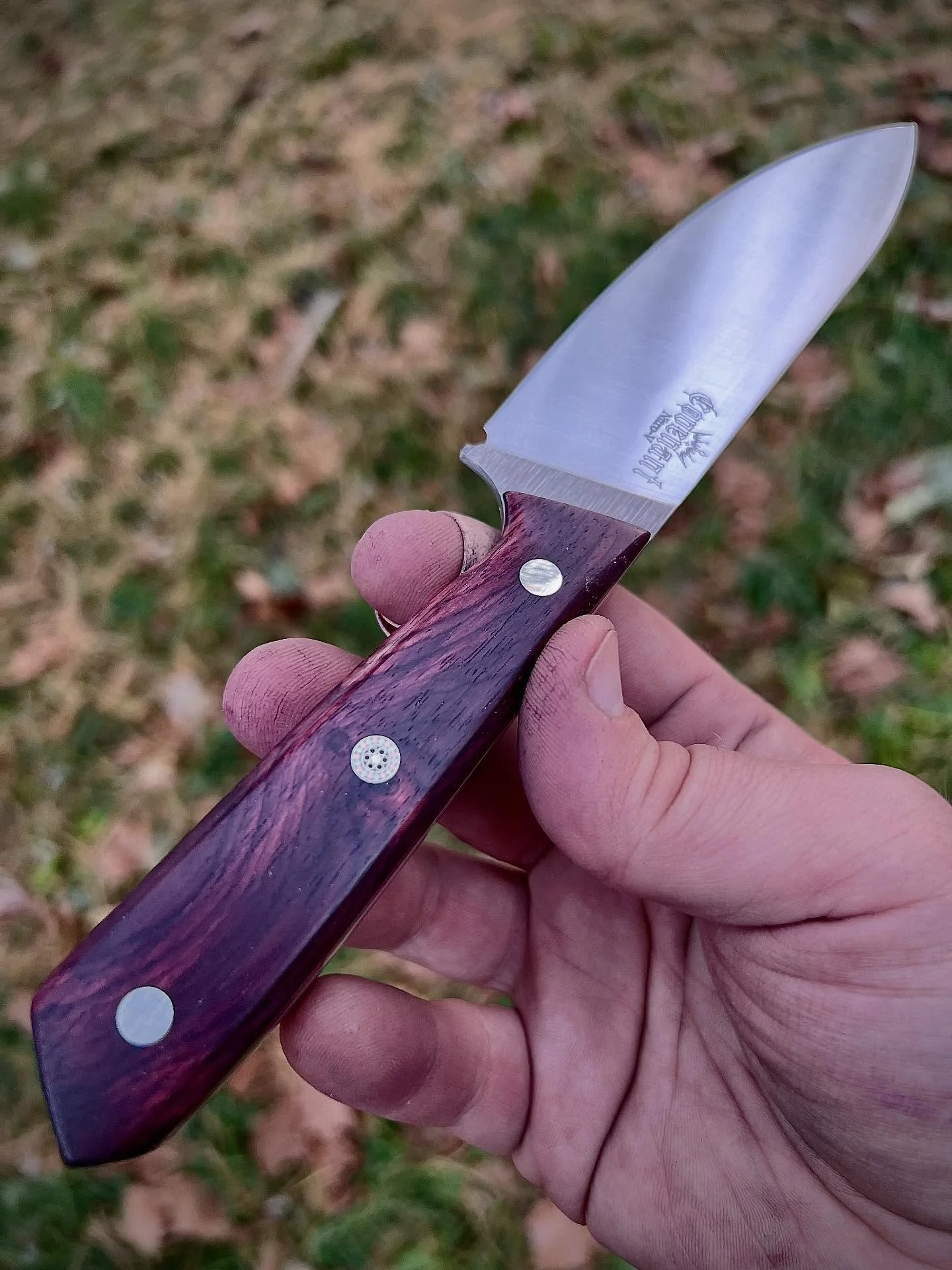 Skinner in Honduran Rosewood and Nitro-V.