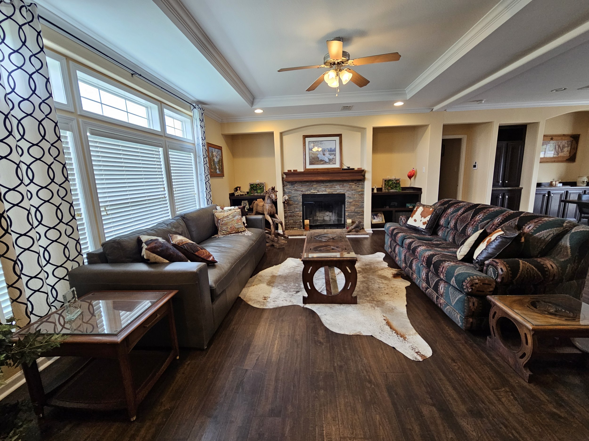 Spacious Living Room