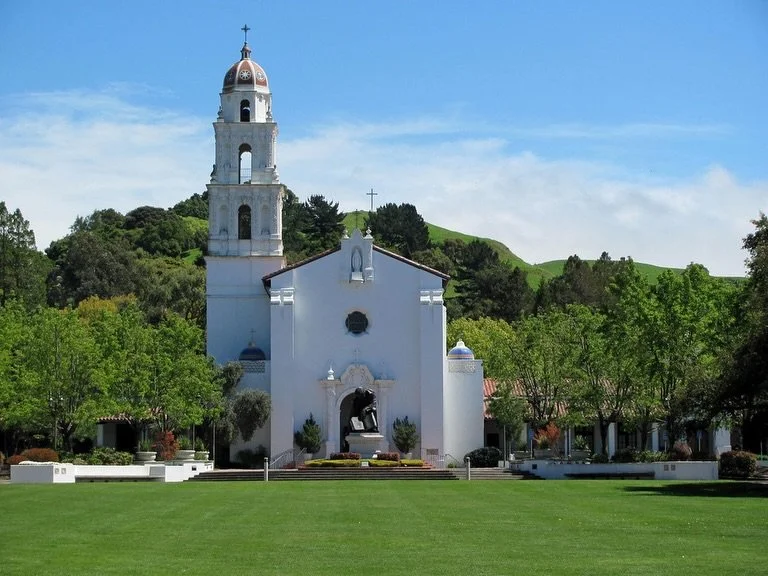 Aeternum is thrilled to return to St. Mary&rsquo;s Chapel in Moraga, a venue we always love visiting. Its beautiful setting and extraordinary acoustics make it the perfect place to experience O Last Dream of Love in a warm and intimate atmosphere.

W