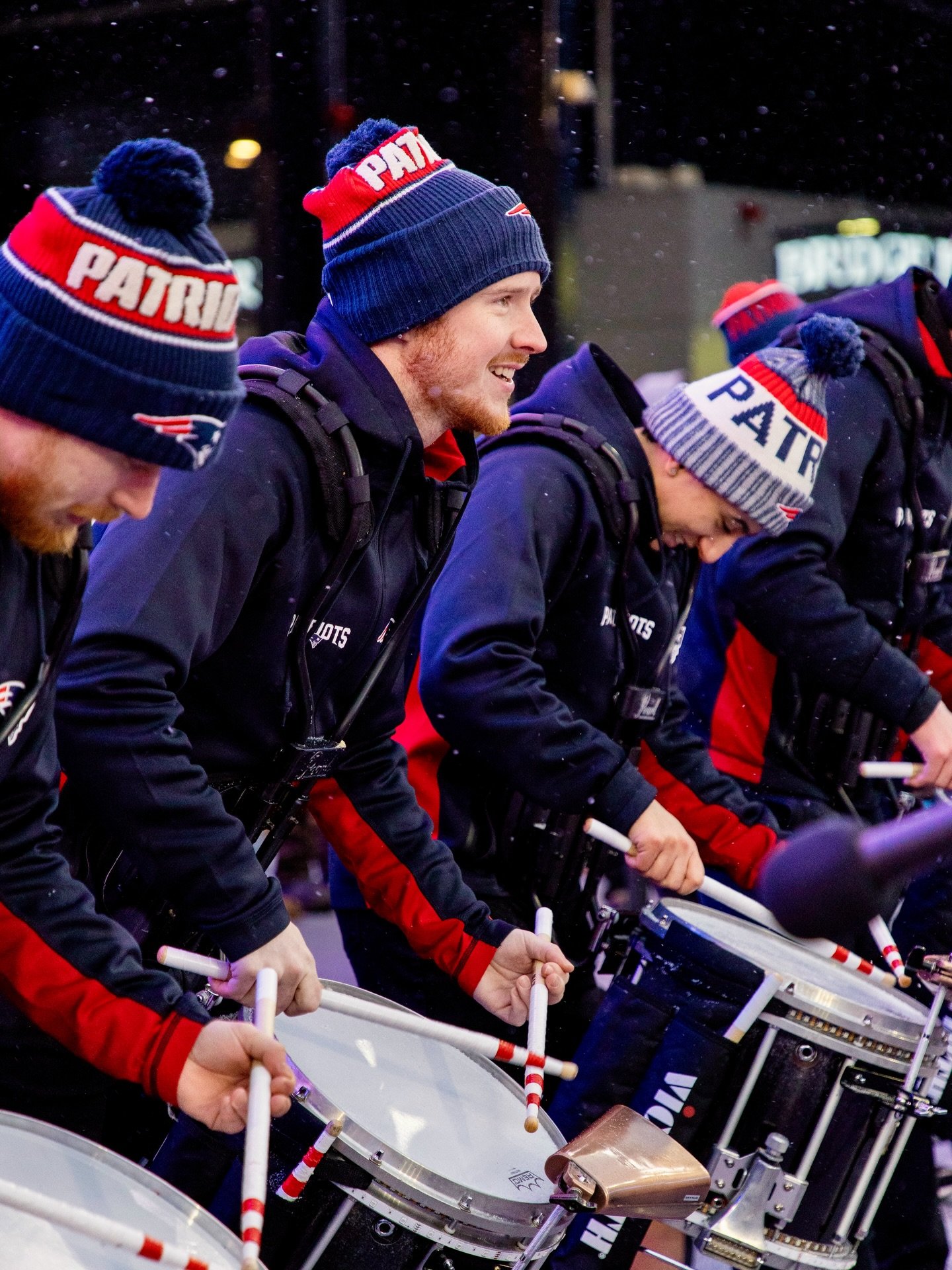 🌨️🥁

#newengland #patriots #flagship #drumline 

📸: @brookestelmokasphotos