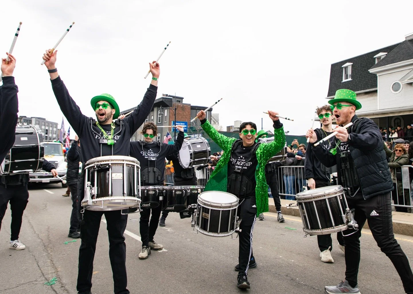 South Boston Saint Patrick&rsquo;s Day Parade ☘️🥁 
The city went wild for this one!! 

📸: @brookestelmokasphotos 

#southie #southboston #saintpatricks #drumline #parade