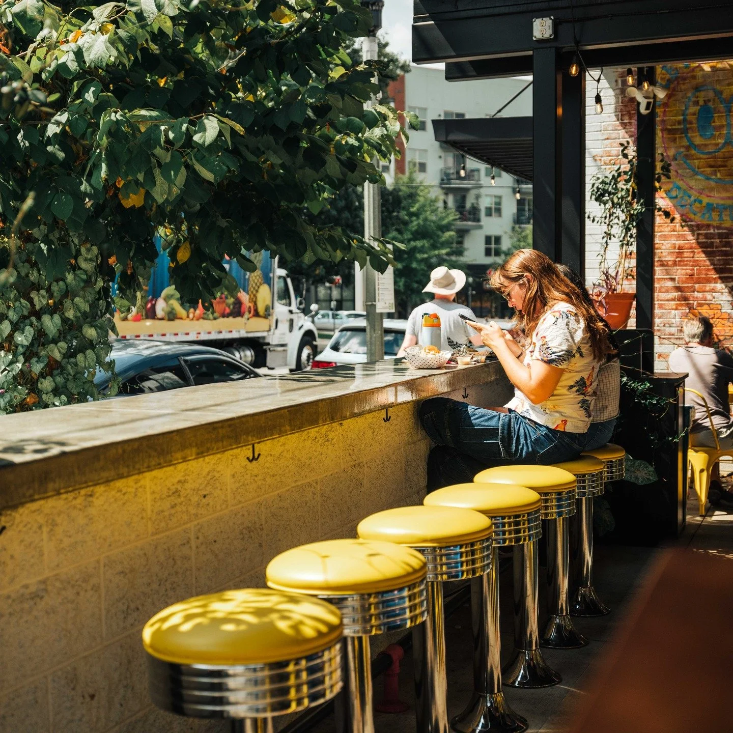 PONY UP TO THE BAR AND SCOPE THE VIBES!!! -- WE LOVE DECATUR IN THE FALL!!
.
.
.
@nickdandria coming thru as our unofficial // maybe should be our official photographer!