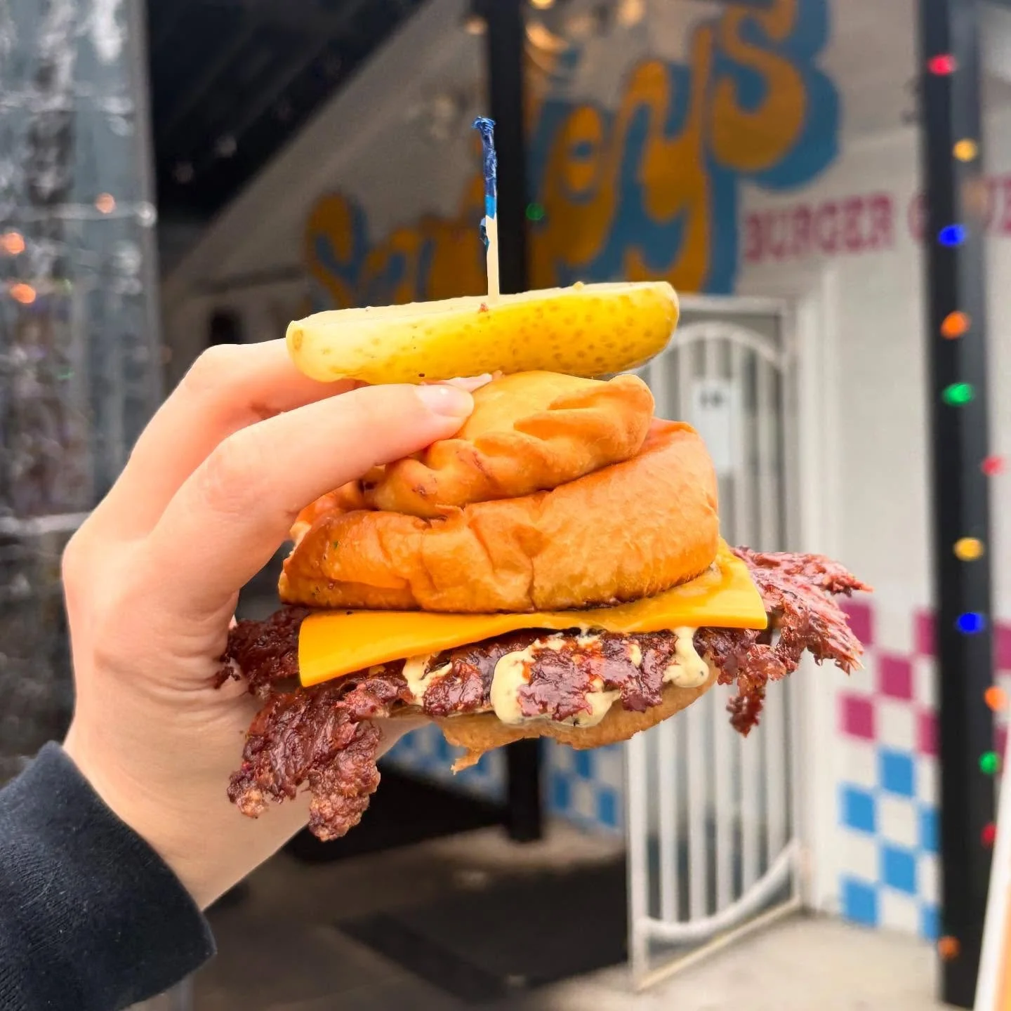 BEKSA LALA BURGER IS HAPPENING. @beksa_atl 🤝💪🤌 @smileysburgerclub COMING TOGETHER CLUTCH FOR THIS NEW YEARS RESOLUTION BURGER. (Our new year resolution is to only eat the best food always)
.
.

Potato &amp; cheese pierogi, polish pickles, sour cre