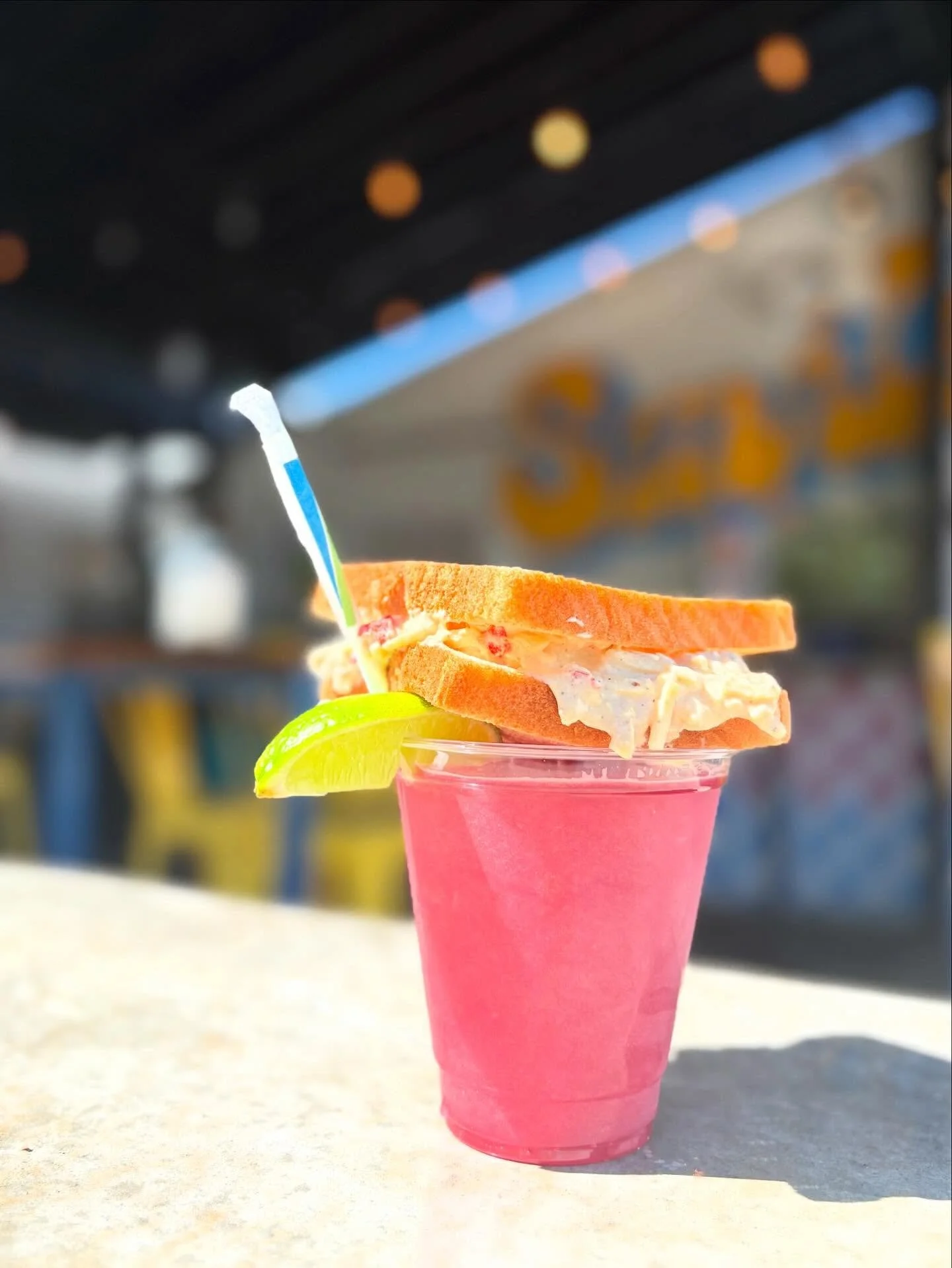 &ldquo;A TRADITION UNLIKE ANY OTHER&rdquo; &mdash; TODAY IS A GREAT DAY TO COME WATCH THE TOURNAMENT AND DRINKS SOME BEERS AND PUTT SOME GOLF BALLS! 
.
.
WE ALSO GOT FROZEN TRANSFUSIONS AND CHEAP AF PIMENTO CHEESE SAMMICHES
.
.
@sixbridgesbrewing PUT