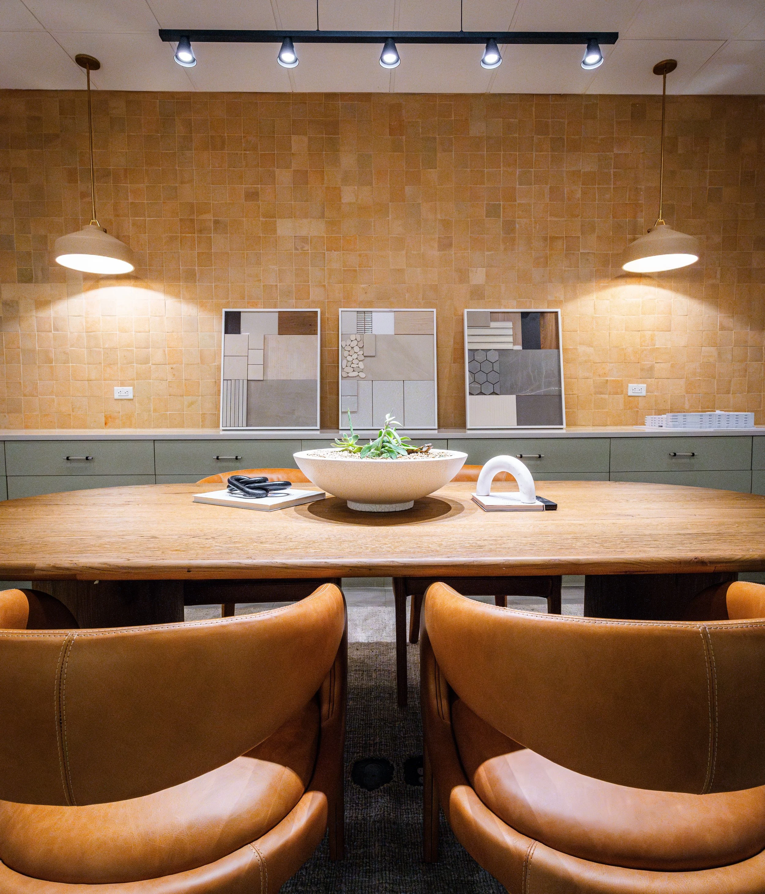 31- Sales Gallery.jpg