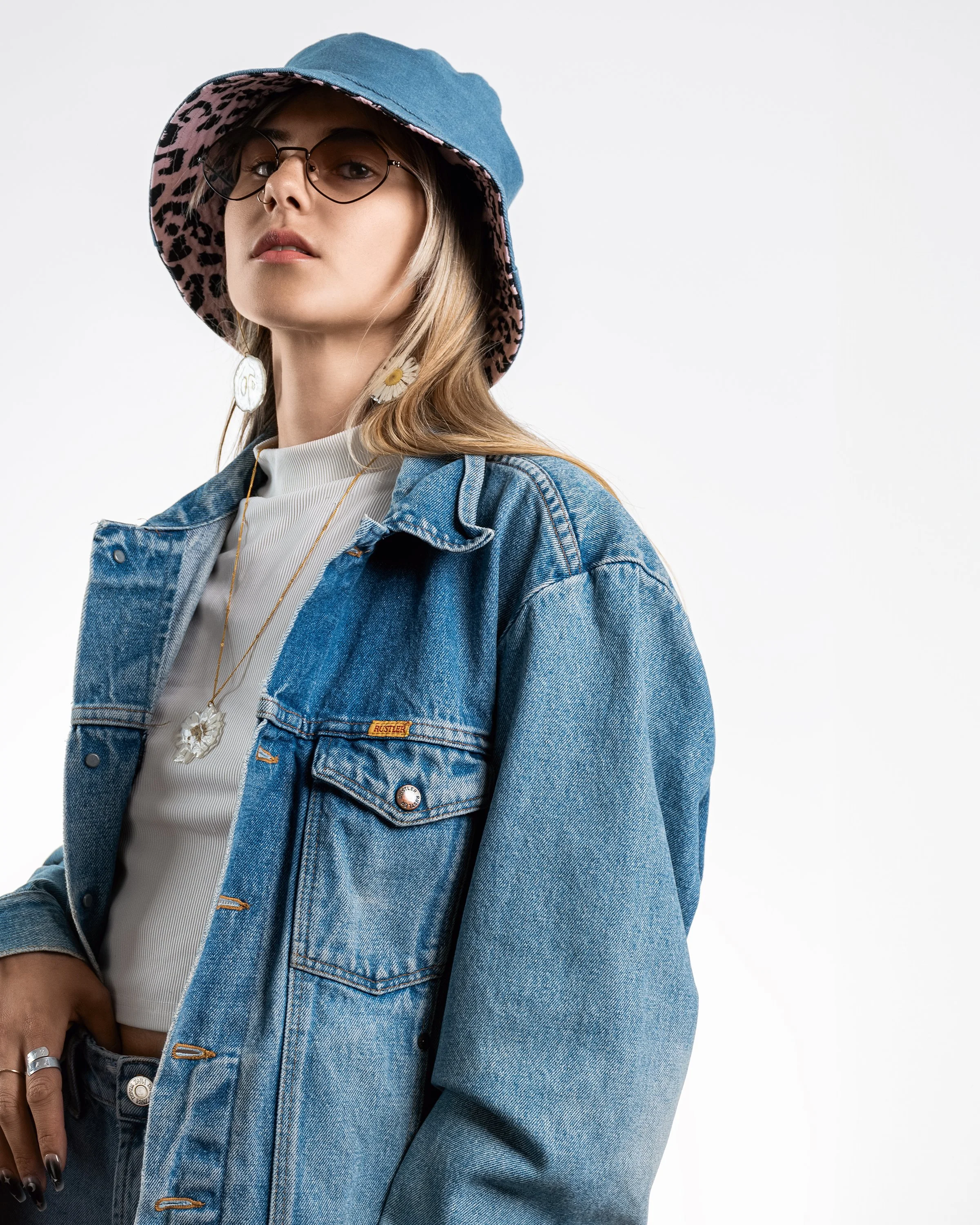 Olyna-1979 copy 2.jpg