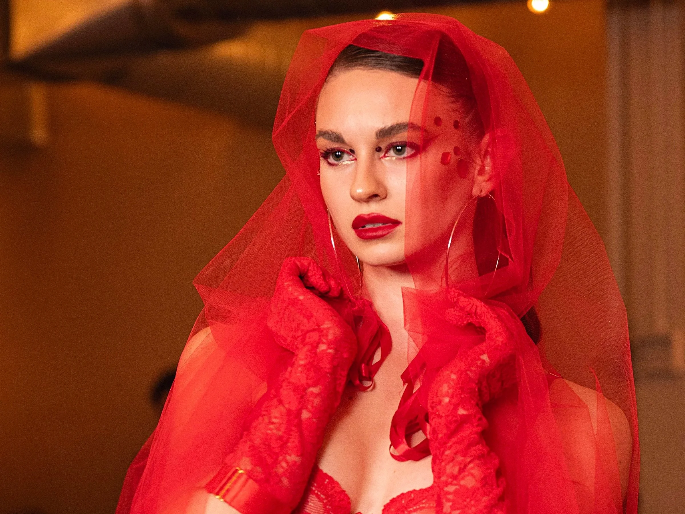 TFN | Love in the shadows