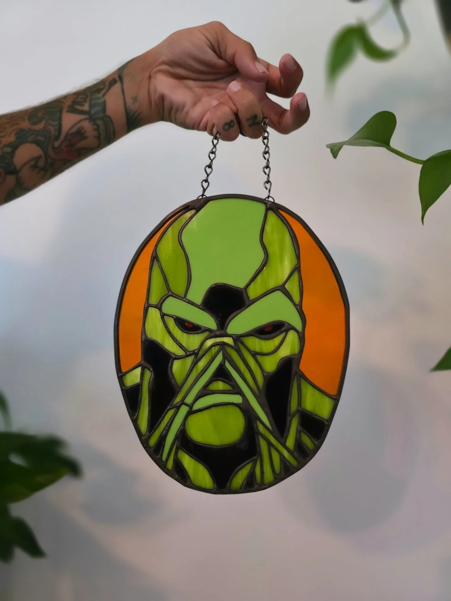 Custom Swamp Thing  piece for a new collector! Ya'll are the absolute best. Keep sending me sick requests 🙏

#unorthodoxglass #glasswork #savannahartist #savannahgeorgiaartist #savannahga #swampthing #swampthingart #stainedglassdesign #fyp #glassodd