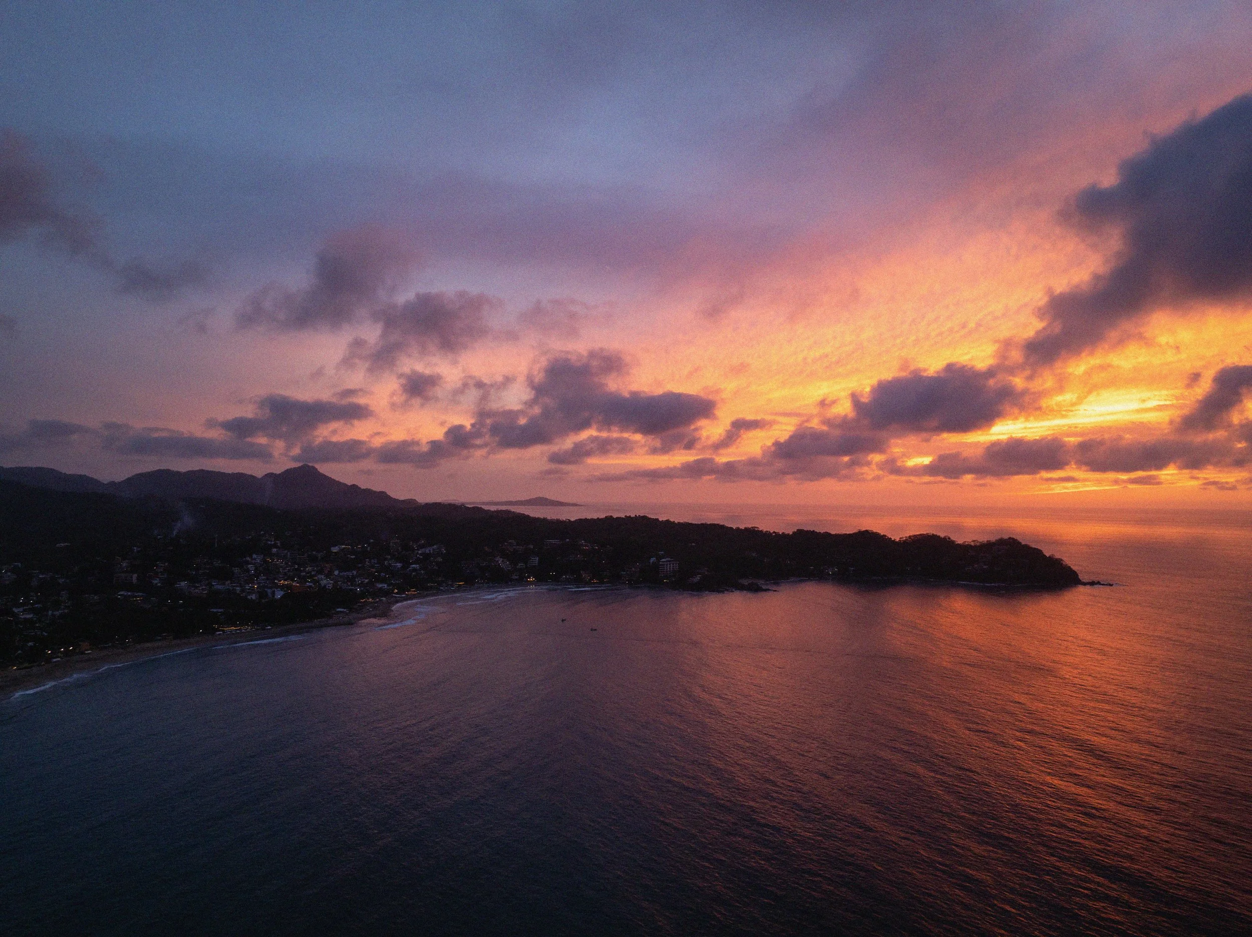 sayulita aerial.jpg