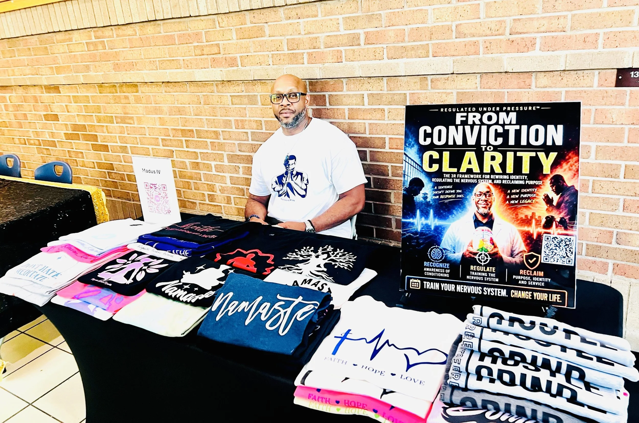 What an amazing opportunity to be among some amazing people. High vibrations were exchanged, sold some inspirational merchandise, and promoted my new book, "From Conviction to Clarity."