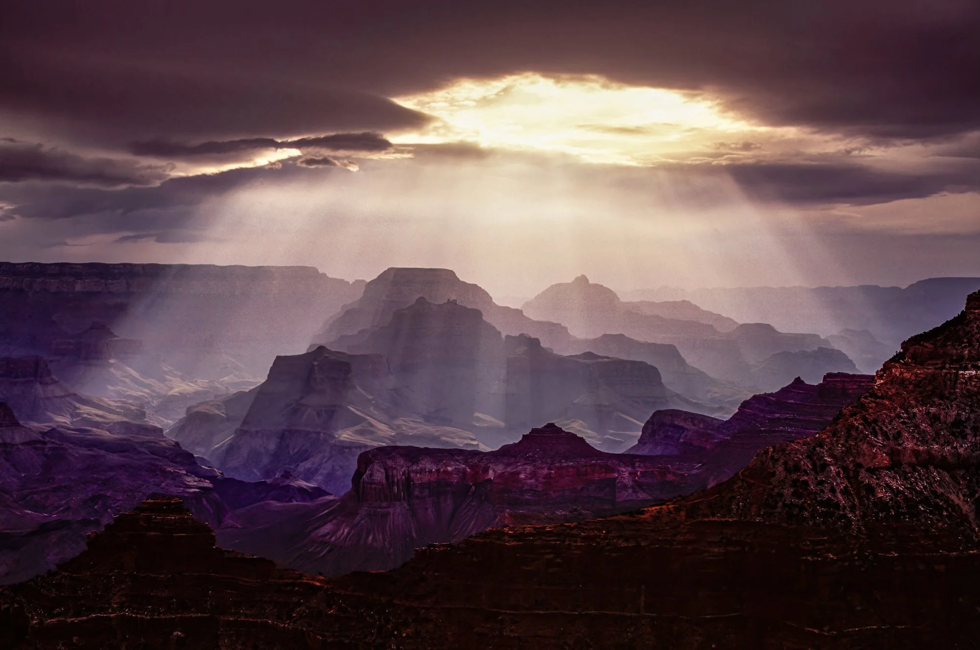 Grand Canyon God Beams H-Edit copy.jpg