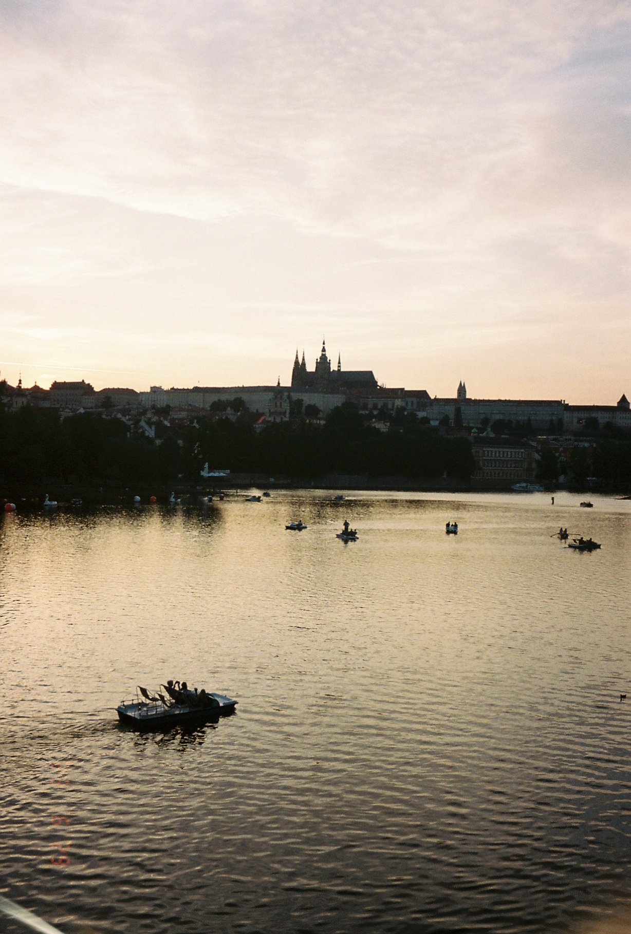 0761424_0761424-R1-066-31A.jpg