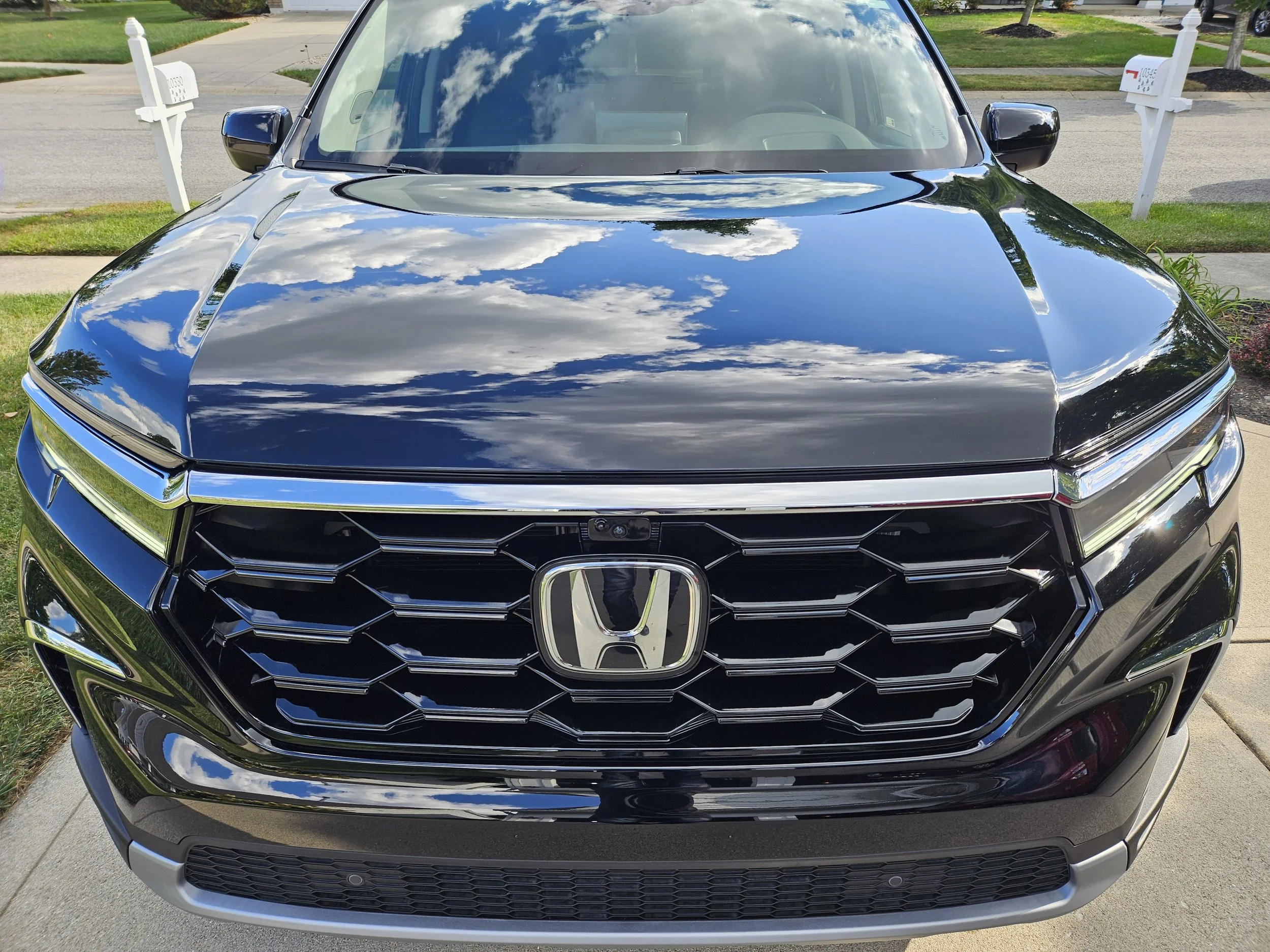 Honda Pilot -  Partial Paint Protection Film on Hood and Ultra Graphene Ceramic Coating