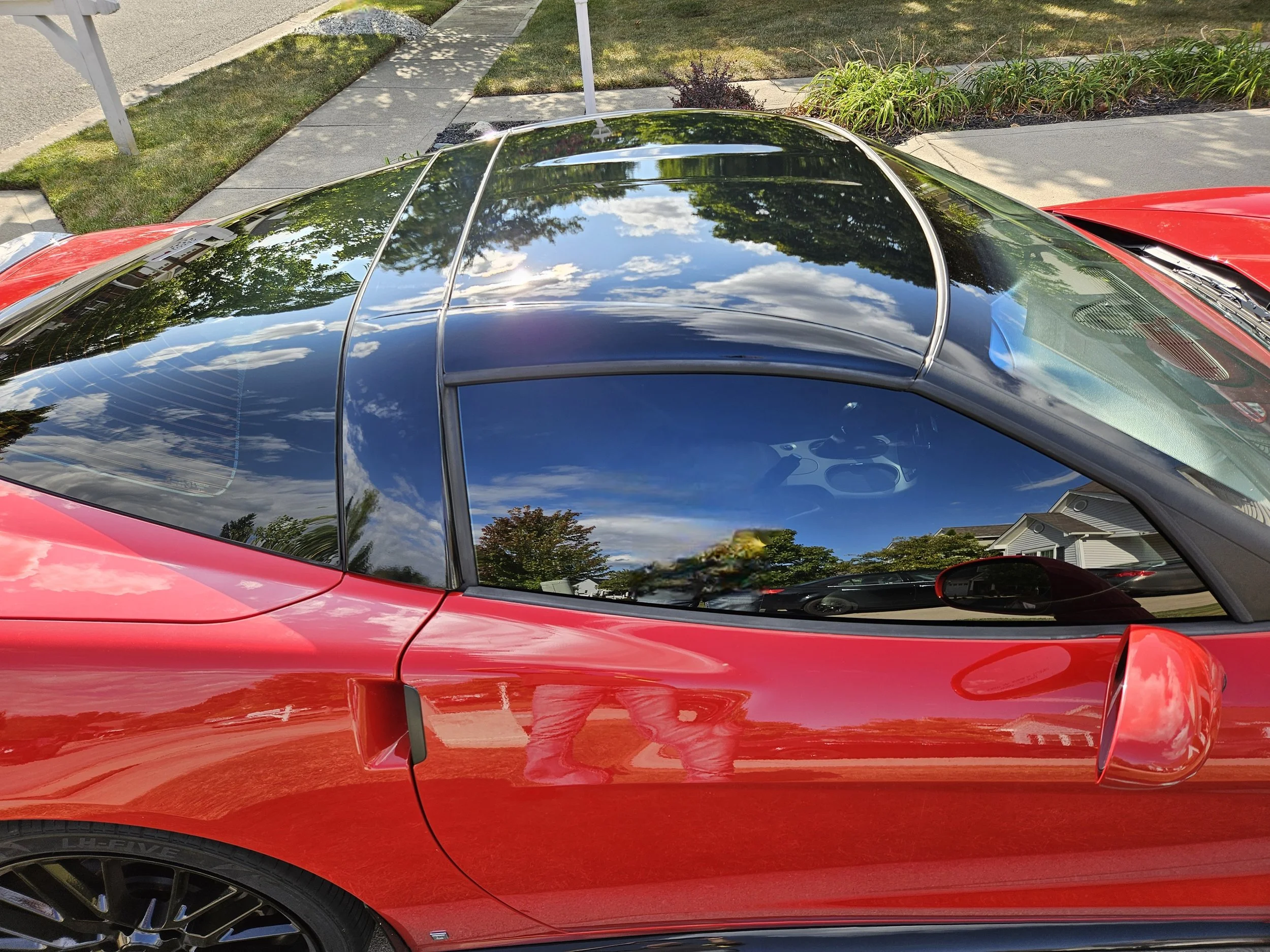 RED CHEVY CORVETTE - STANDARD TINT (ONE PIECE BACK WINDOW - HIGH DEGREE OF DIFFICULTY), BLACK VINYL WRAP ON ROOF