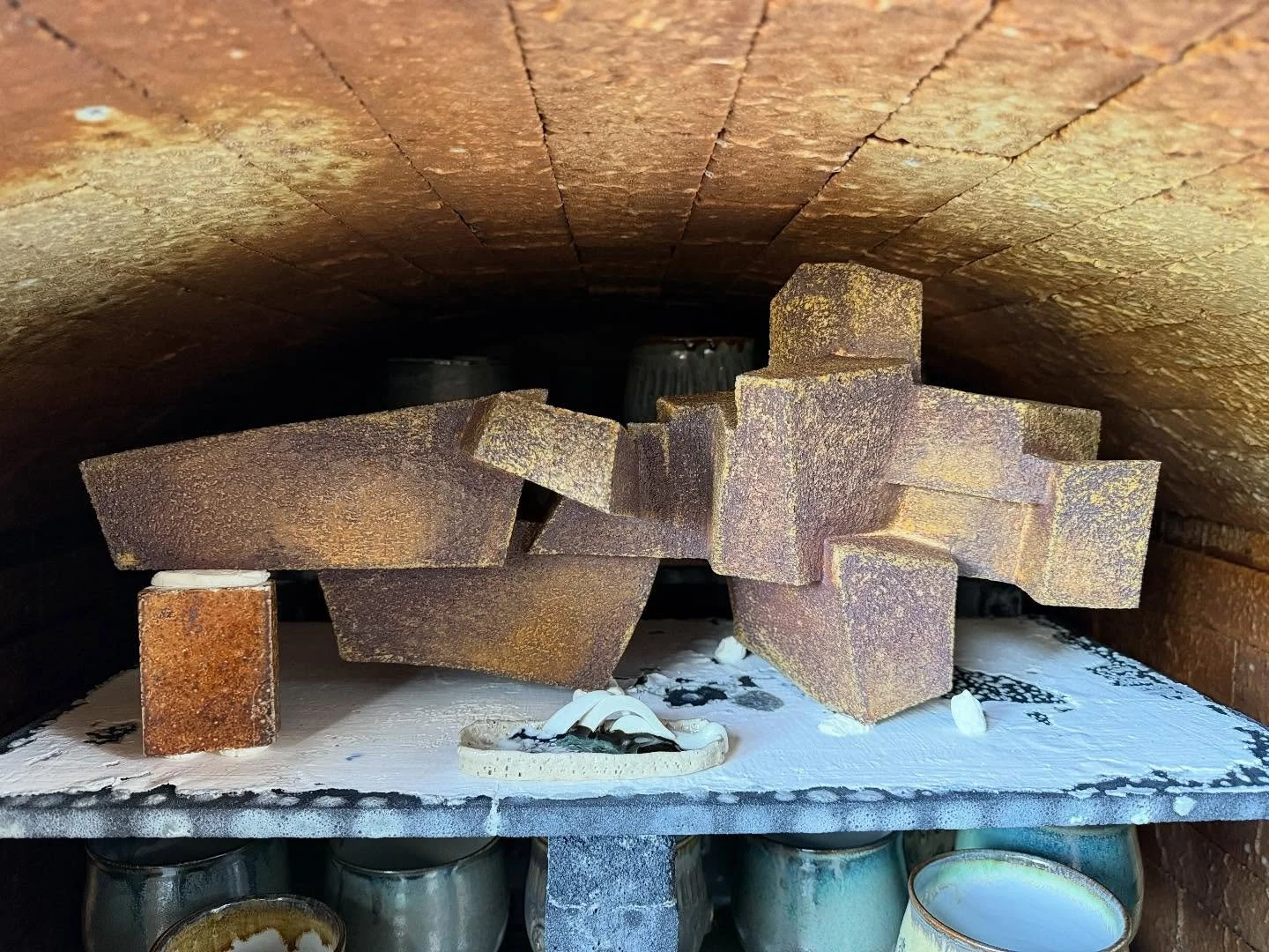 The soda kiln 🔥 has been handing out results I&rsquo;m excited about! I&rsquo;ll have a spread of artwork at the @rain.city.clay where I also teach classes. 

Come see! 🎉
Opening Night Party and Sale!
Friday, December 5th (4-8pm) 

Dates &amp; Time