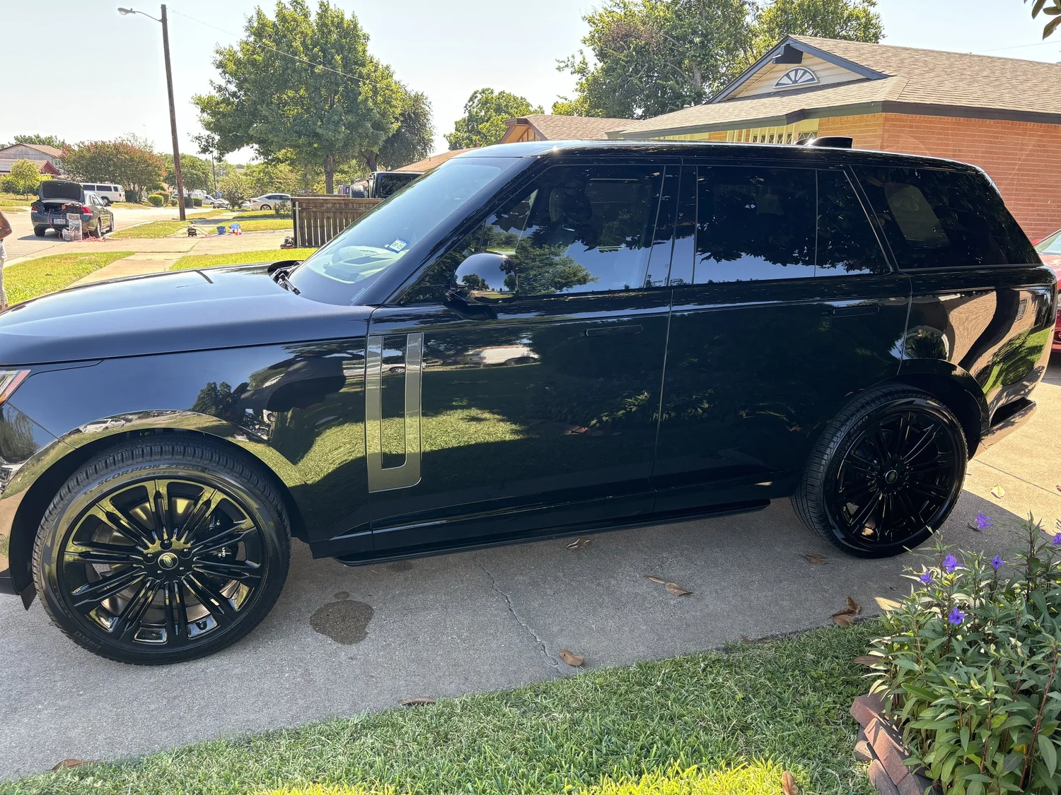SUV with a deep, glossy ceramic-coated finish after White Slate detailing