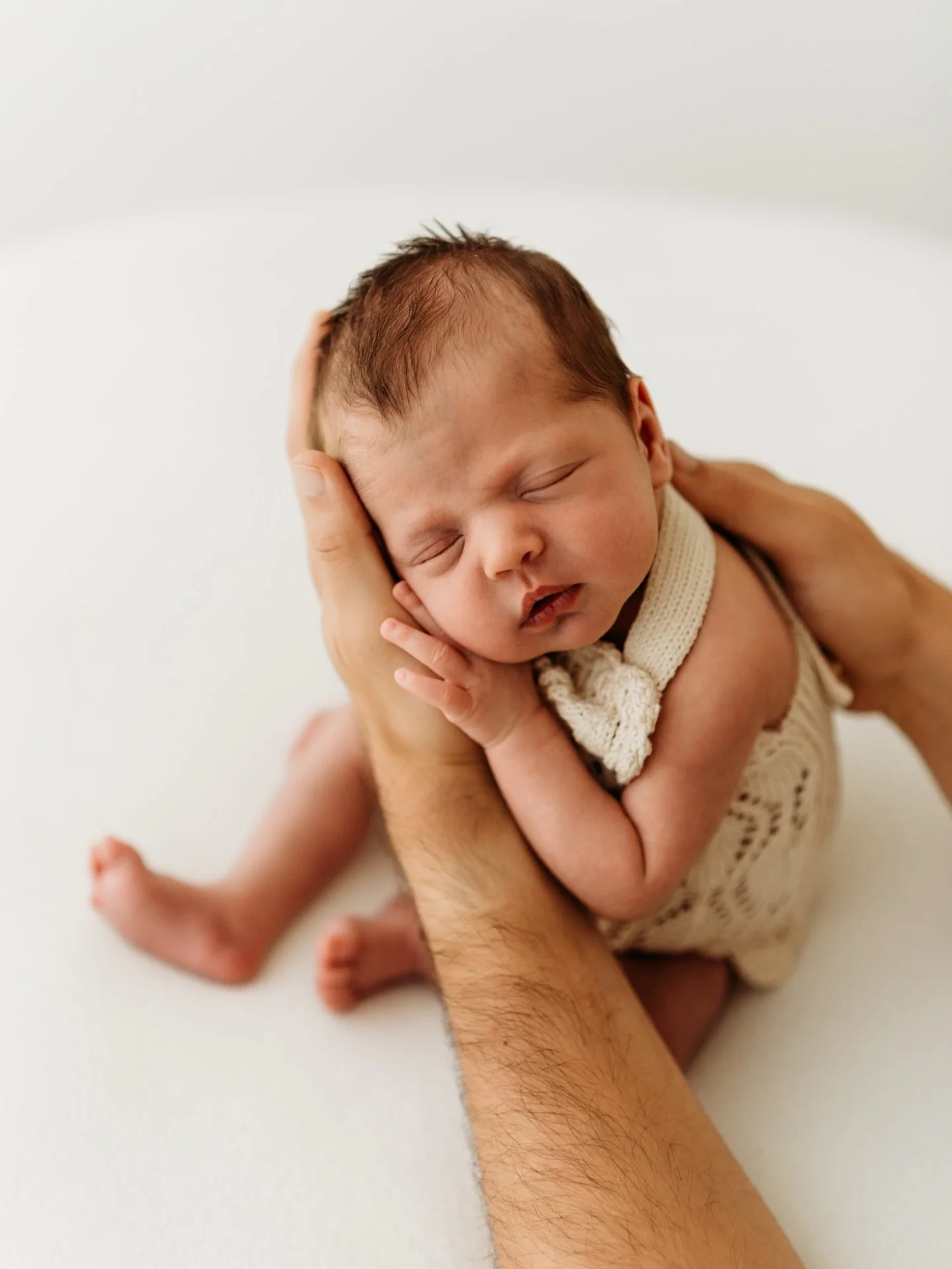 Dit dus 💛

Newborns. Inimini&rsquo;s. Die allereerste weken. Ik leg het zo graag vast voor jullie 🫶