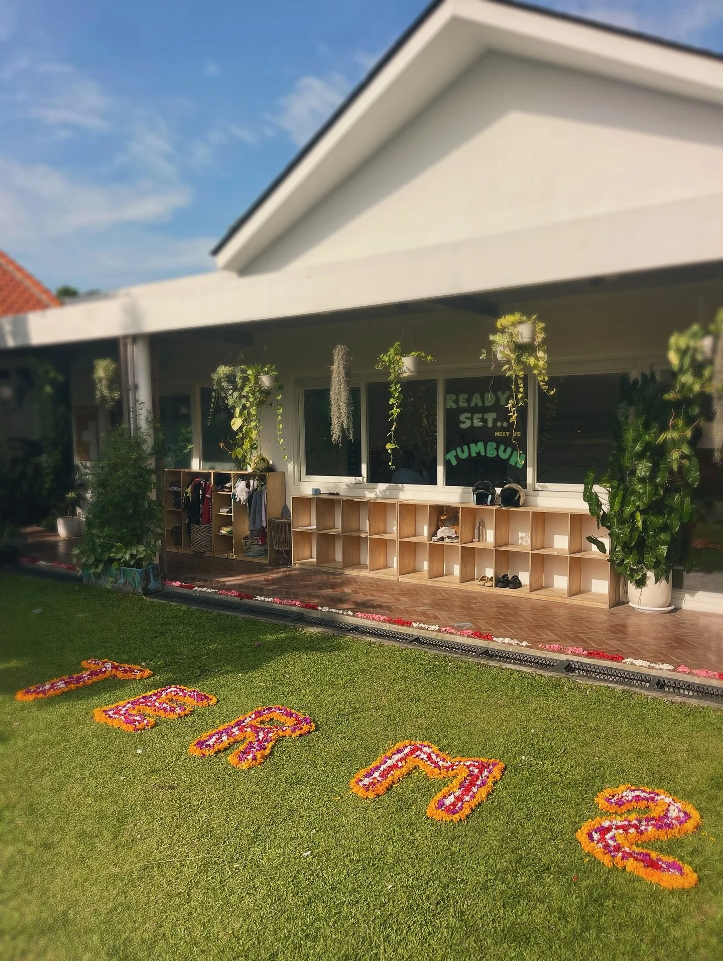 What an amazing beginning to Term 2 we’ve had! Our students have been exploring many exciting new subjects, and our old favorites are still going strong, keeping everyone engaged and active in learning! 
This week we’re launching our aft