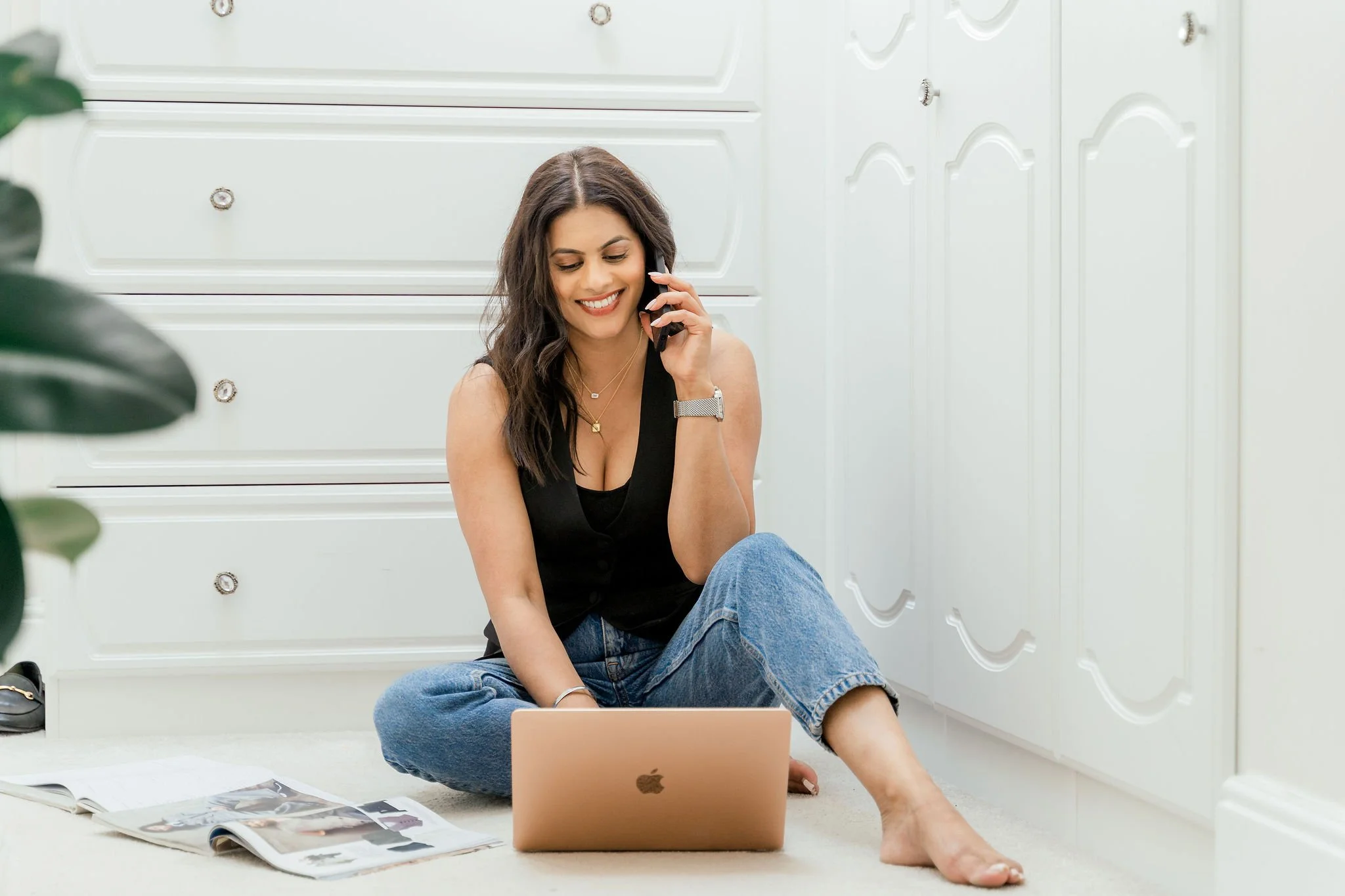 Sukhi Mattu | I firmly believe that every woman deserves a functional wardrobe that not only fits their needs but also reflects their personality and lifestyle. My role is to assist you in establishing such a wardrobe, tailored to your specific stage