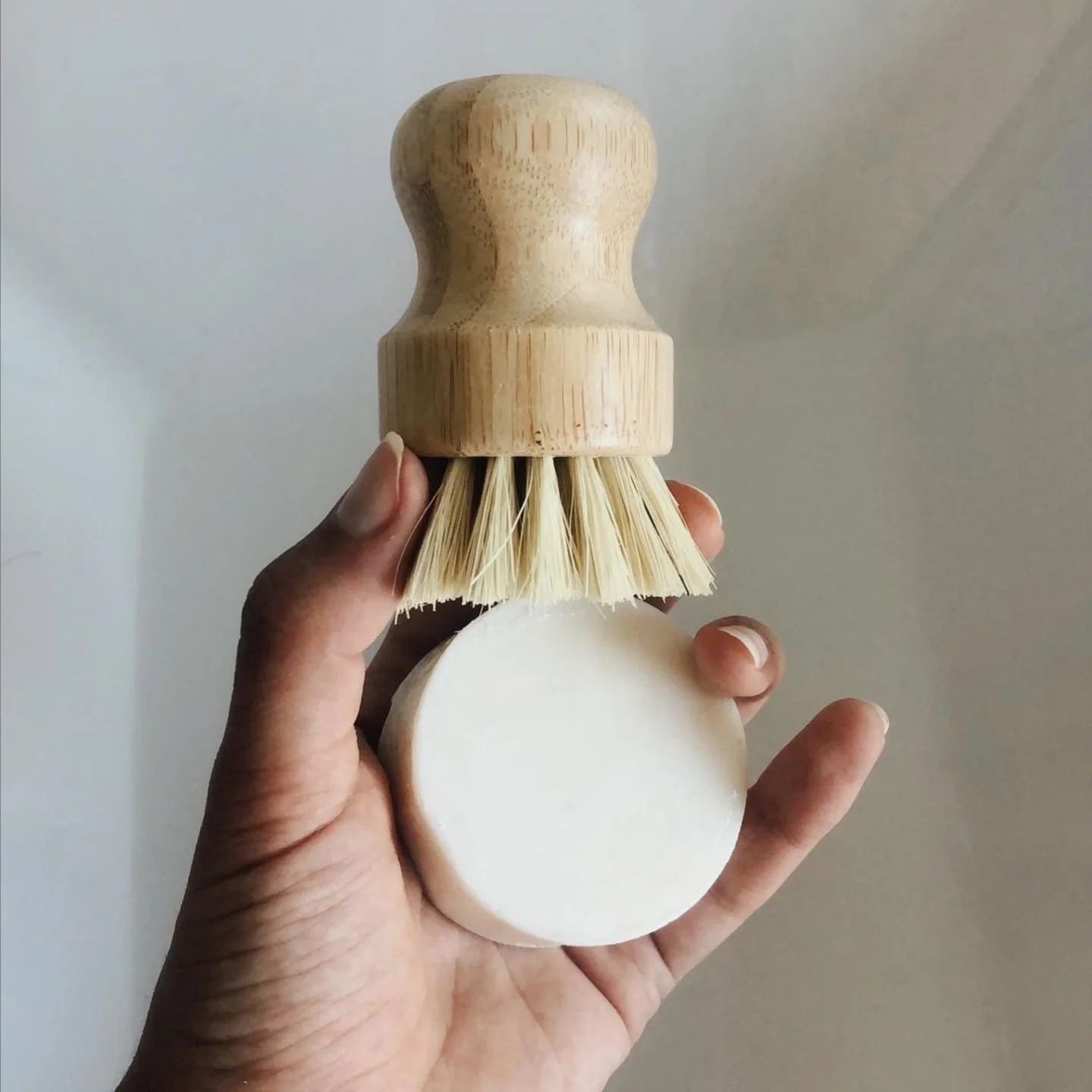 If there's one duo that'll get your dishes clean without the plastic - this IS IT! Our Dish Bar and Pot Scrubber will cut through grease and grime without a trace of liquid detergent in a plastic bottle or a plastic sponge. It's a win-win and an abso