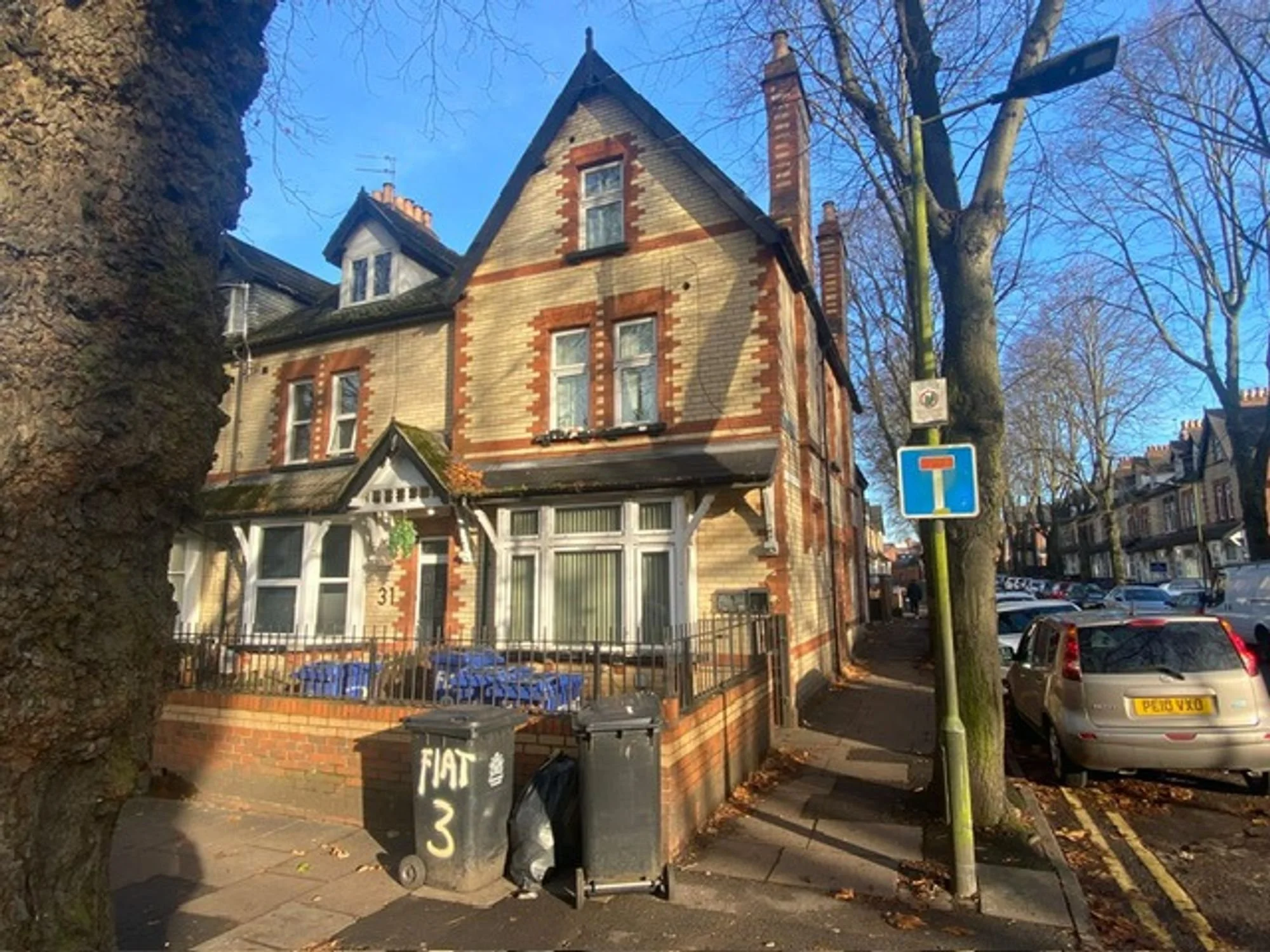 2 Vaughan Avenue Image 01.jpg