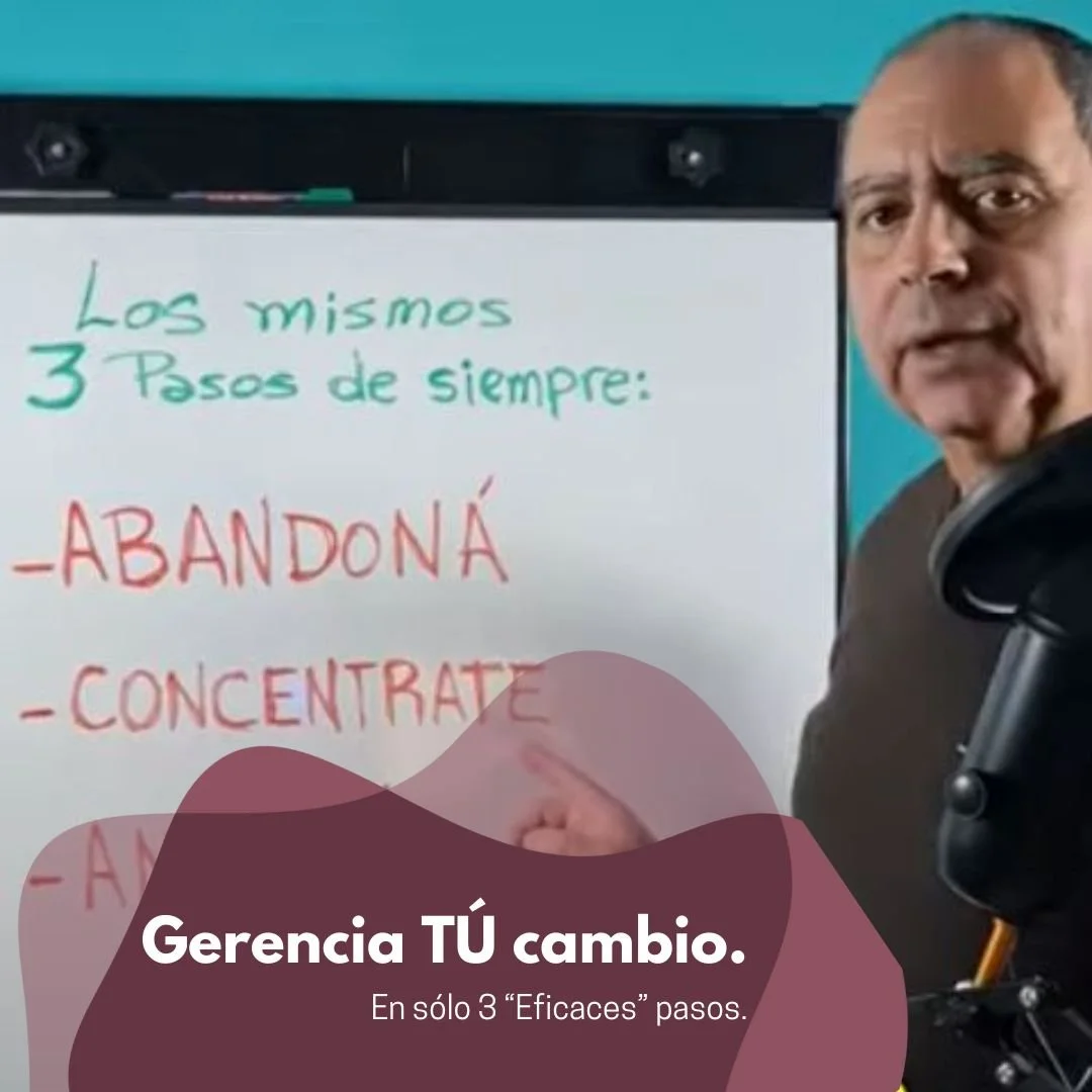 Mario Fabián GALLART señala en una pizarra los tres pasos para un cambio eficaz que recomienda a gerentes de negocios y empresas en el blog de Hijas GERENTES.